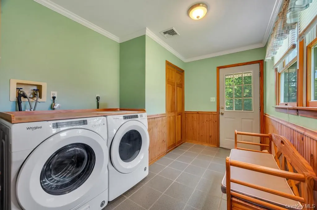 8 Camille Lane, Islip, NY, 3 Bedrooms Bedrooms, 7 Rooms Rooms,2 BathroomsBathrooms,Residential,For Rent,Camille,0,1006895 8 Camille Lane, Islip, NY, 3 Bedrooms Bedrooms, 7 Rooms Rooms,2 BathroomsBathrooms,Residential,For Rent,Camille,0,1006895