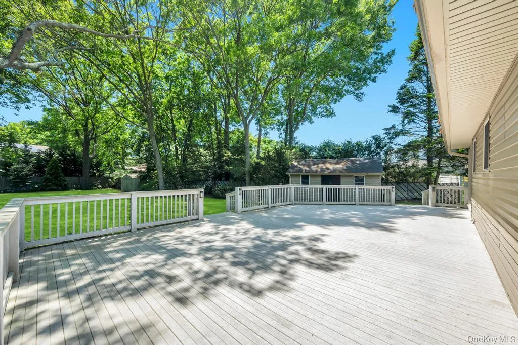 8 Camille Lane, Islip, NY, 3 Bedrooms Bedrooms, 7 Rooms Rooms,2 BathroomsBathrooms,Residential,For Rent,Camille,0,1006895 8 Camille Lane, Islip, NY, 3 Bedrooms Bedrooms, 7 Rooms Rooms,2 BathroomsBathrooms,Residential,For Rent,Camille,0,1006895