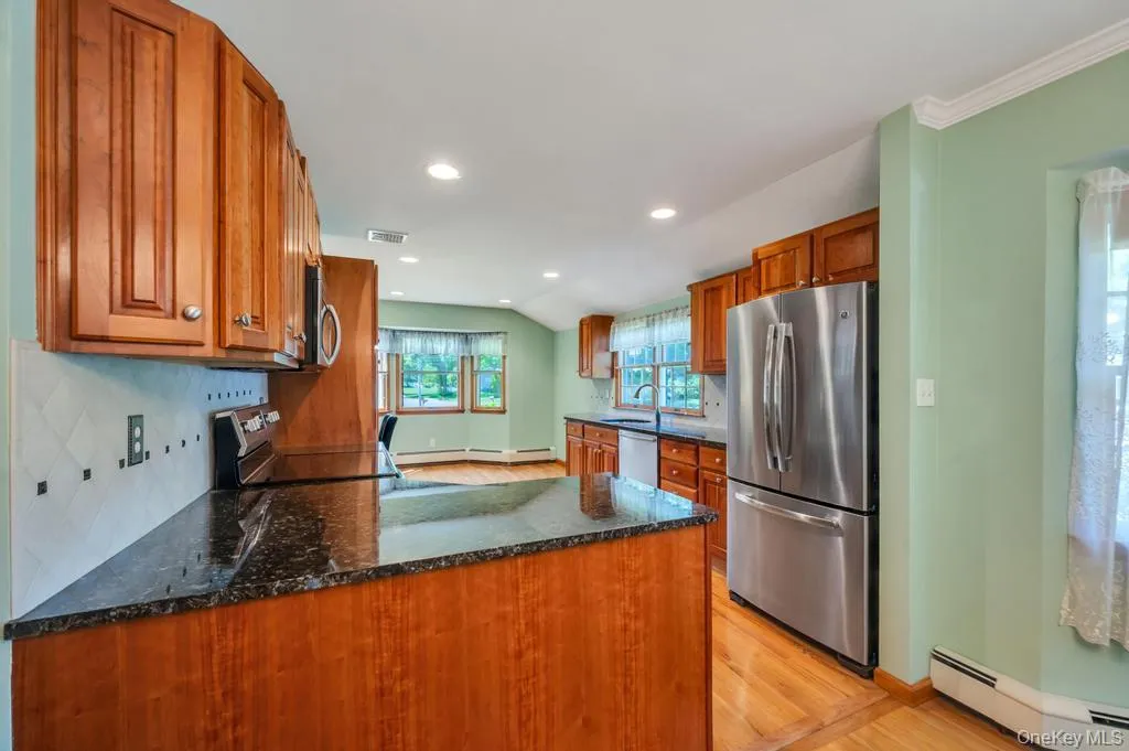 8 Camille Lane, Islip, NY, 3 Bedrooms Bedrooms, 7 Rooms Rooms,2 BathroomsBathrooms,Residential,For Rent,Camille,0,1006895 8 Camille Lane, Islip, NY, 3 Bedrooms Bedrooms, 7 Rooms Rooms,2 BathroomsBathrooms,Residential,For Rent,Camille,0,1006895