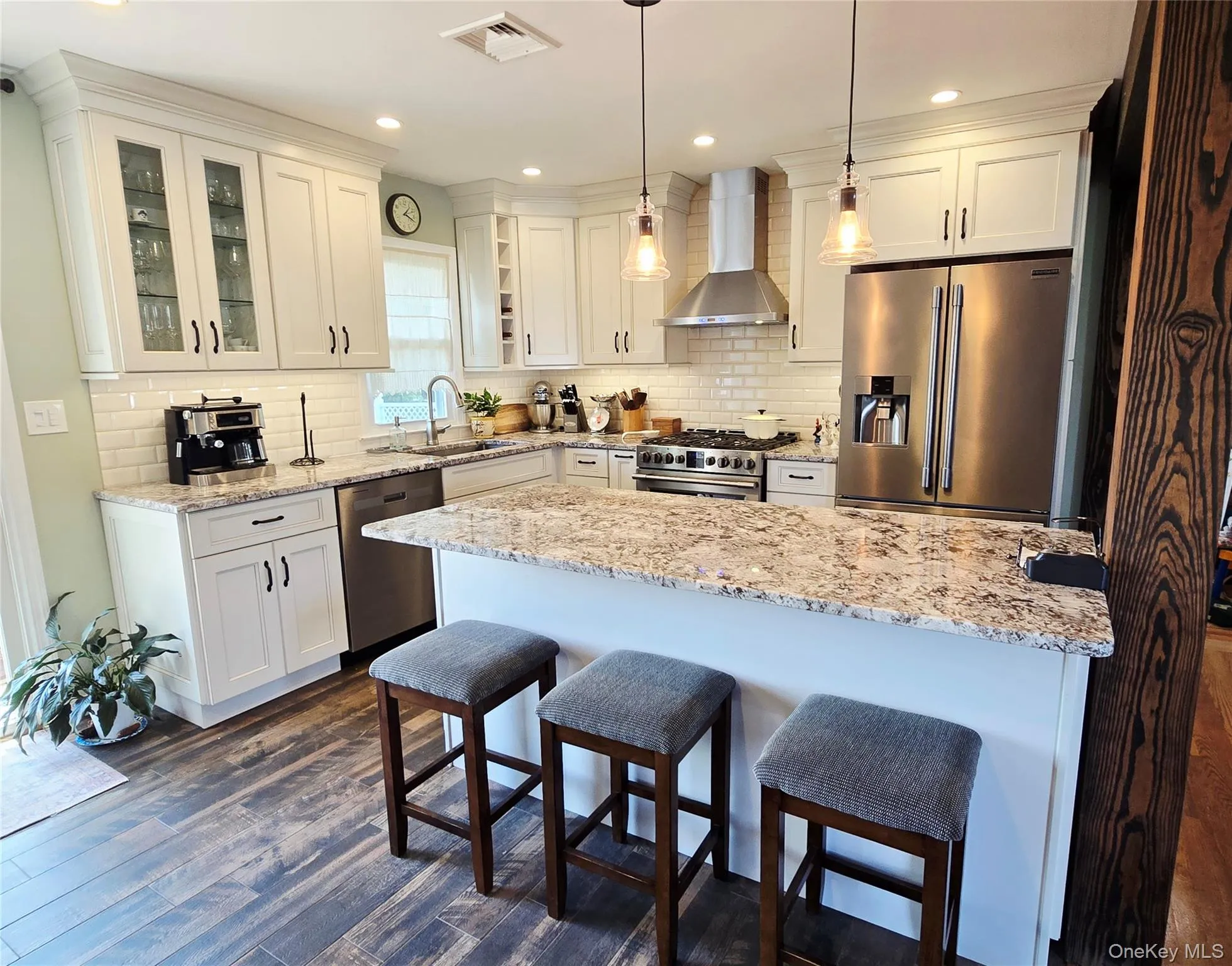 2574 7th Street, Hempstead, NY, 3 Bedrooms Bedrooms, 7 Rooms Rooms,1 BathroomBathrooms,Residential Lease,For Rent,7th,0,1006897 2574 7th Street, Hempstead, NY, 3 Bedrooms Bedrooms, 7 Rooms Rooms,1 BathroomBathrooms,Residential Lease,For Rent,7th,0,1006897