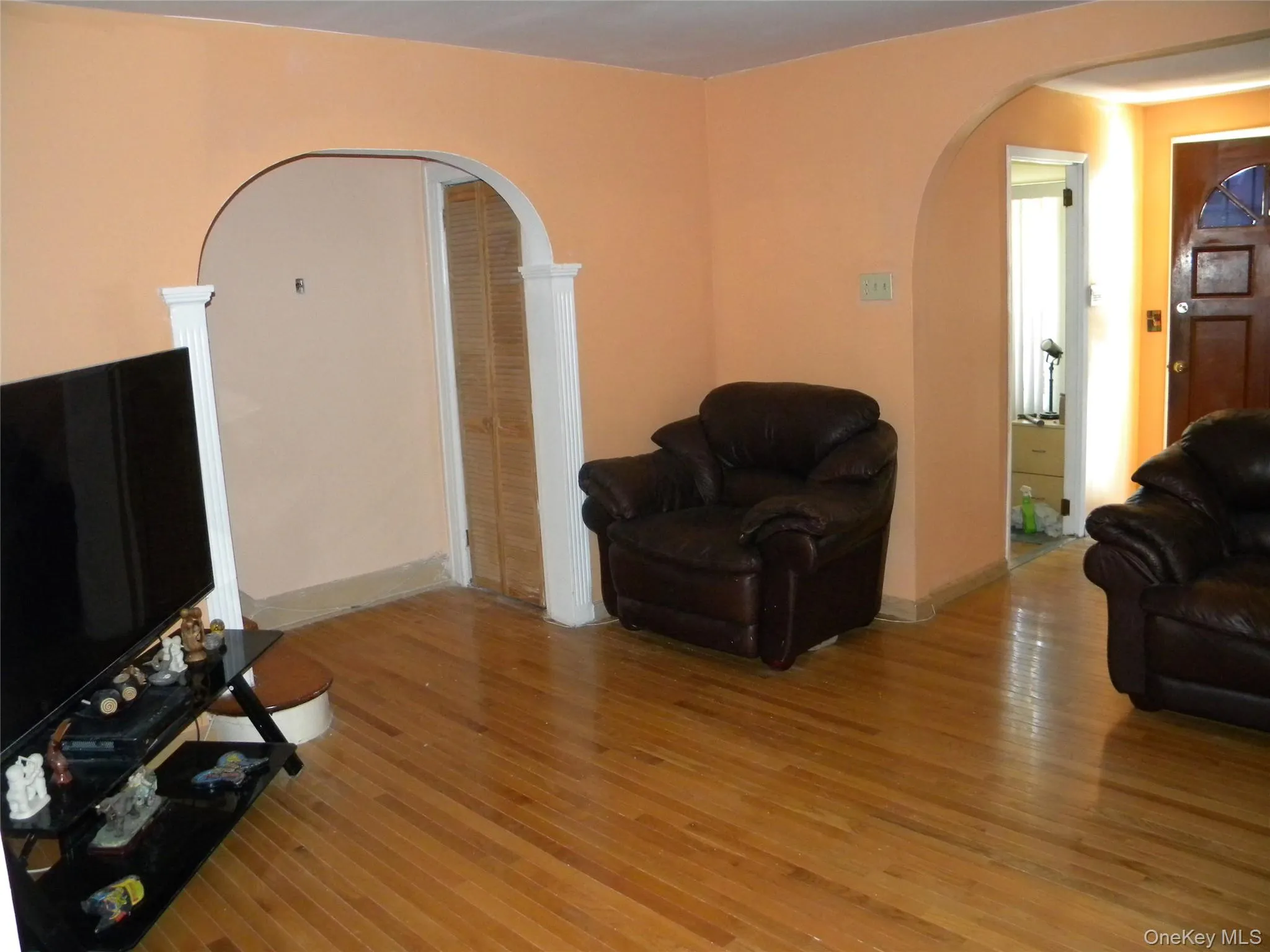 24126 86th Road, New York, NY, 3 Bedrooms Bedrooms, 7 Rooms Rooms,2 BathroomsBathrooms,Residential,For Rent,86th,0,1006898 24126 86th Road, New York, NY, 3 Bedrooms Bedrooms, 7 Rooms Rooms,2 BathroomsBathrooms,Residential,For Rent,86th,0,1006898
