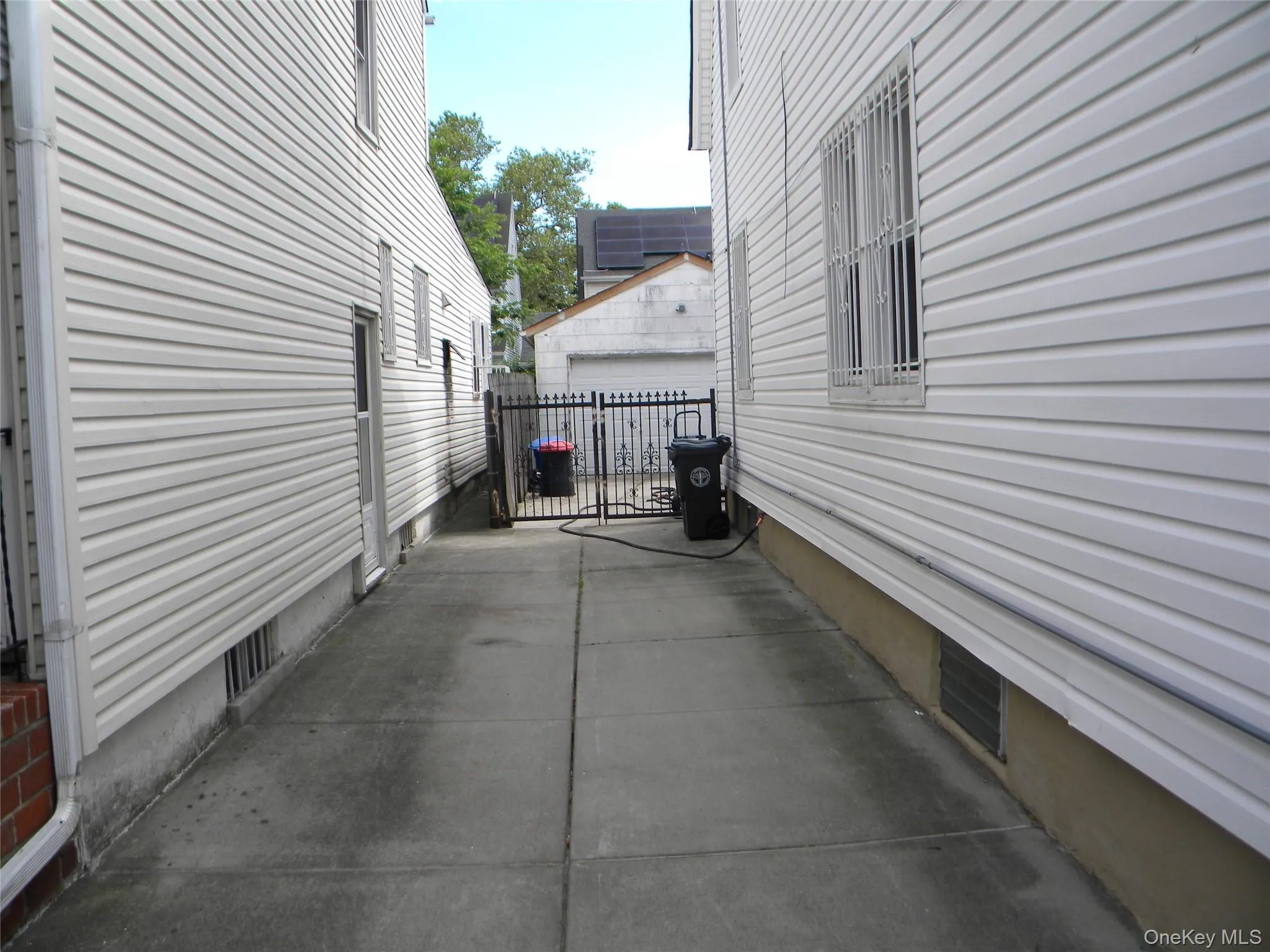 24126 86th Road, New York, NY, 3 Bedrooms Bedrooms, 7 Rooms Rooms,2 BathroomsBathrooms,Residential,For Rent,86th,0,1006898 24126 86th Road, New York, NY, 3 Bedrooms Bedrooms, 7 Rooms Rooms,2 BathroomsBathrooms,Residential,For Rent,86th,0,1006898