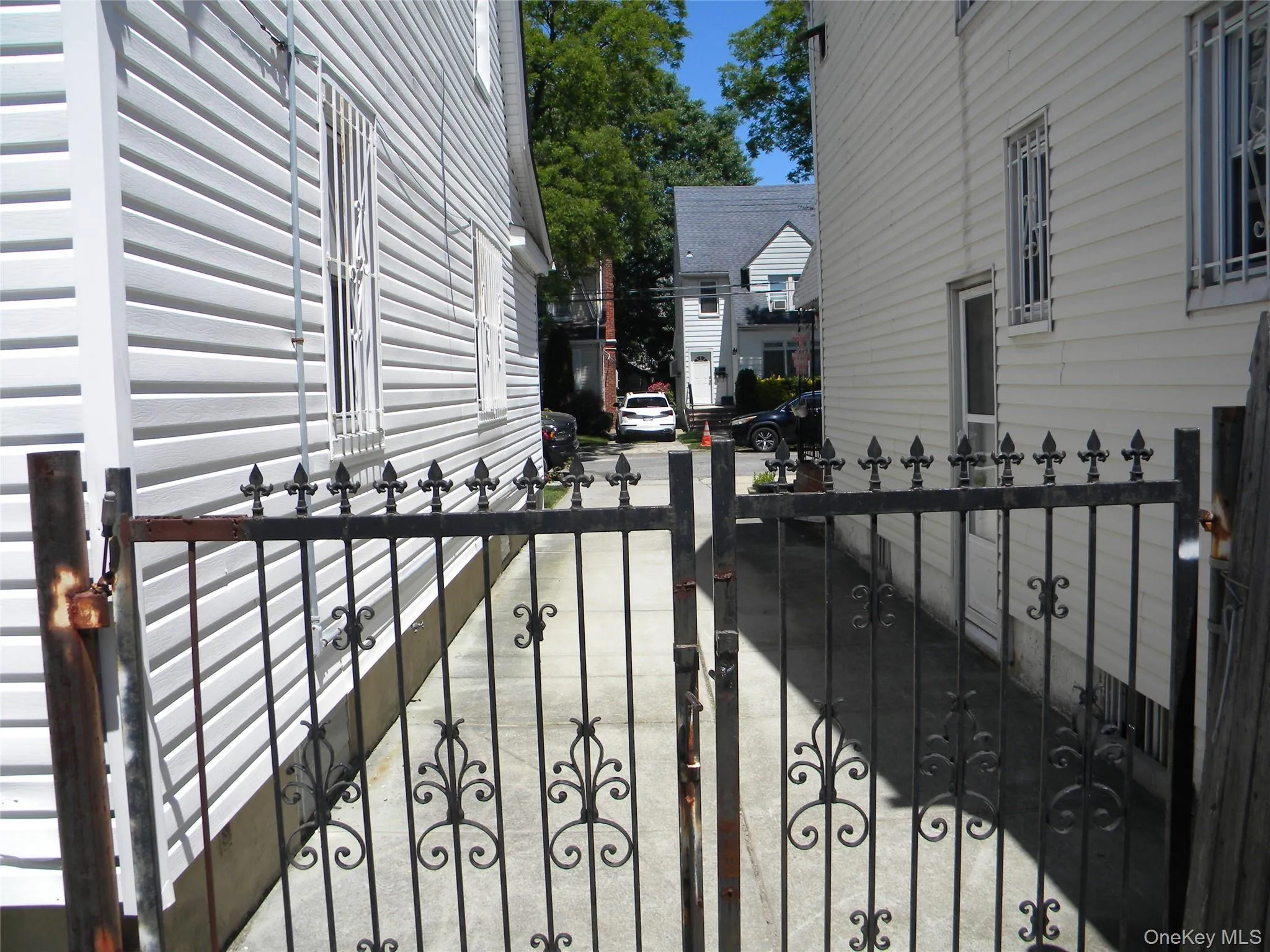 24126 86th Road, New York, NY, 3 Bedrooms Bedrooms, 7 Rooms Rooms,2 BathroomsBathrooms,Residential,For Rent,86th,0,1006898 24126 86th Road, New York, NY, 3 Bedrooms Bedrooms, 7 Rooms Rooms,2 BathroomsBathrooms,Residential,For Rent,86th,0,1006898