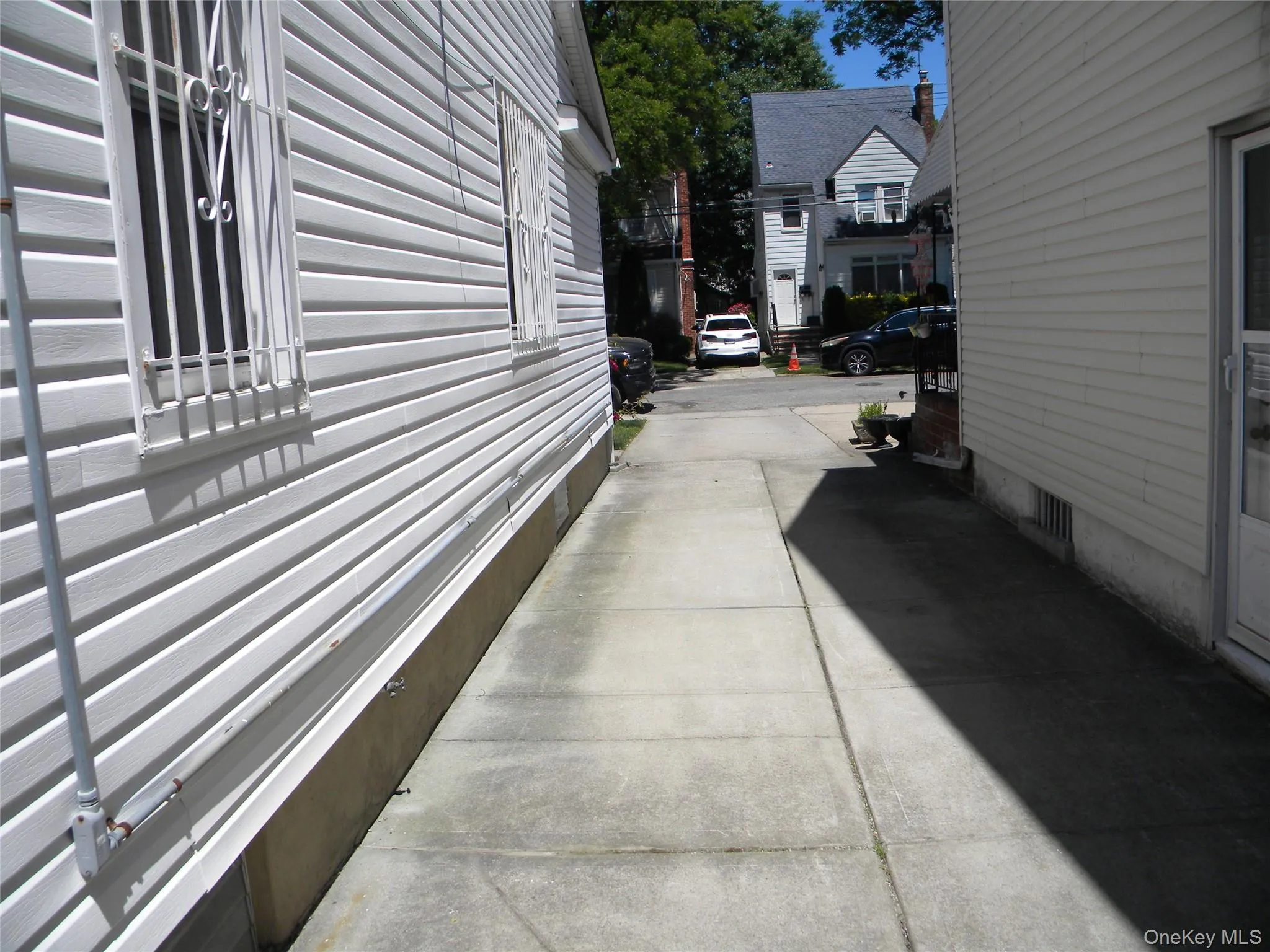24126 86th Road, New York, NY, 3 Bedrooms Bedrooms, 7 Rooms Rooms,2 BathroomsBathrooms,Residential,For Rent,86th,0,1006898 24126 86th Road, New York, NY, 3 Bedrooms Bedrooms, 7 Rooms Rooms,2 BathroomsBathrooms,Residential,For Rent,86th,0,1006898