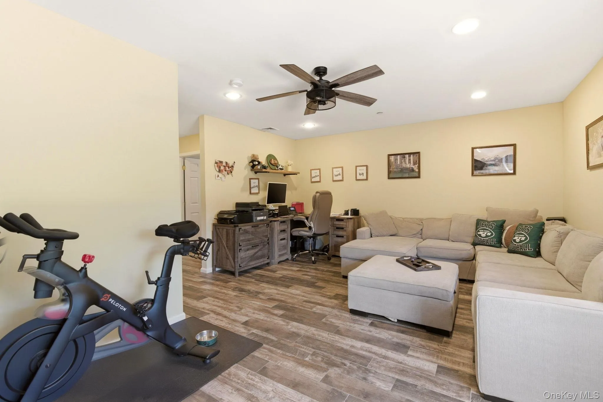 1 Robert Lane, Brookhaven, NY, 2 Bedrooms Bedrooms, 6 Rooms Rooms,2 BathroomsBathrooms,Residential,For Rent,Robert,0,1006900 1 Robert Lane, Brookhaven, NY, 2 Bedrooms Bedrooms, 6 Rooms Rooms,2 BathroomsBathrooms,Residential,For Rent,Robert,0,1006900