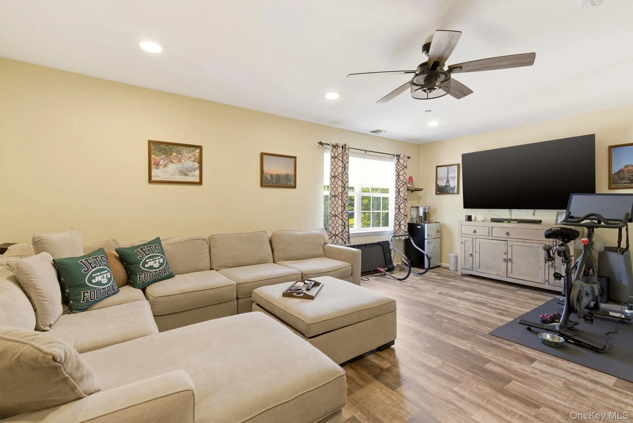 1 Robert Lane, Brookhaven, NY, 2 Bedrooms Bedrooms, 6 Rooms Rooms,2 BathroomsBathrooms,Residential,For Rent,Robert,0,1006900 1 Robert Lane, Brookhaven, NY, 2 Bedrooms Bedrooms, 6 Rooms Rooms,2 BathroomsBathrooms,Residential,For Rent,Robert,0,1006900