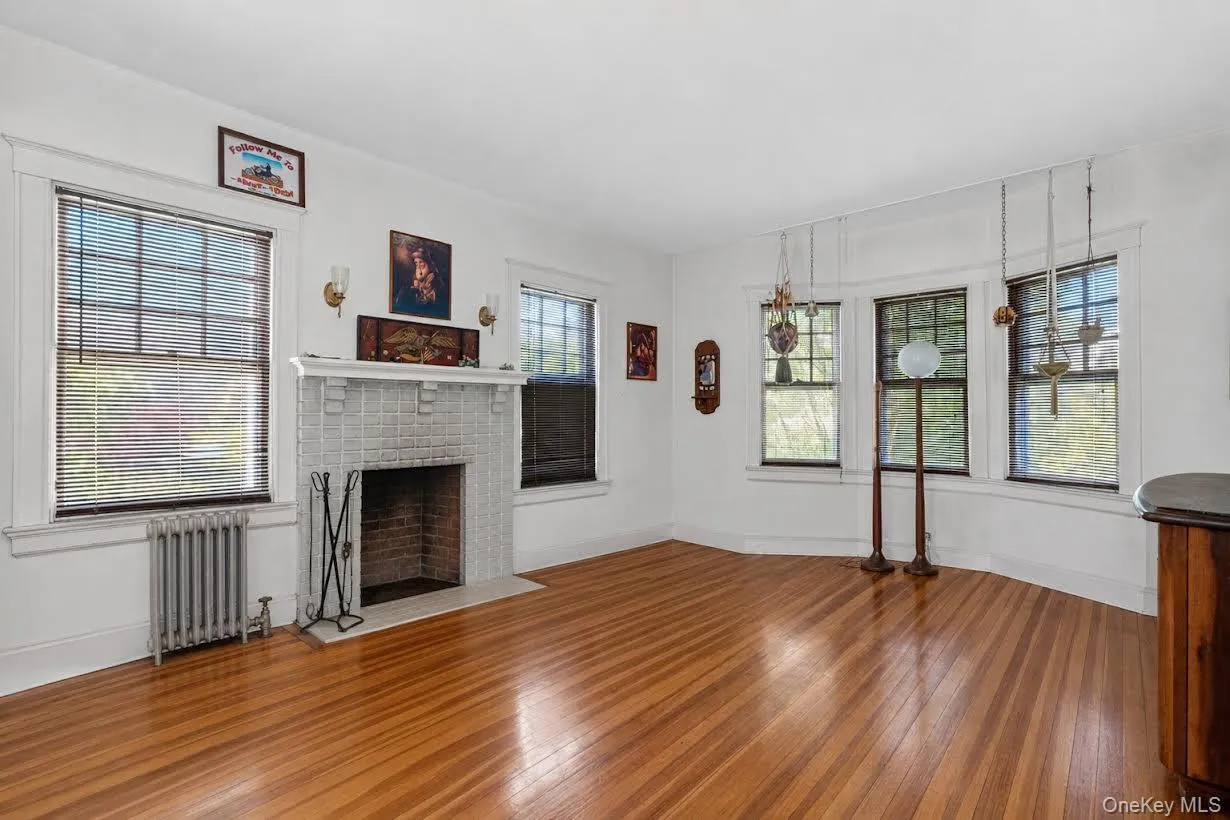 616 Munro Avenue, Mamaroneck, NY, 4 Bedrooms Bedrooms, 9 Rooms Rooms,3 BathroomsBathrooms,Residential,For Rent,Munro,0,1006901 616 Munro Avenue, Mamaroneck, NY, 4 Bedrooms Bedrooms, 9 Rooms Rooms,3 BathroomsBathrooms,Residential,For Rent,Munro,0,1006901