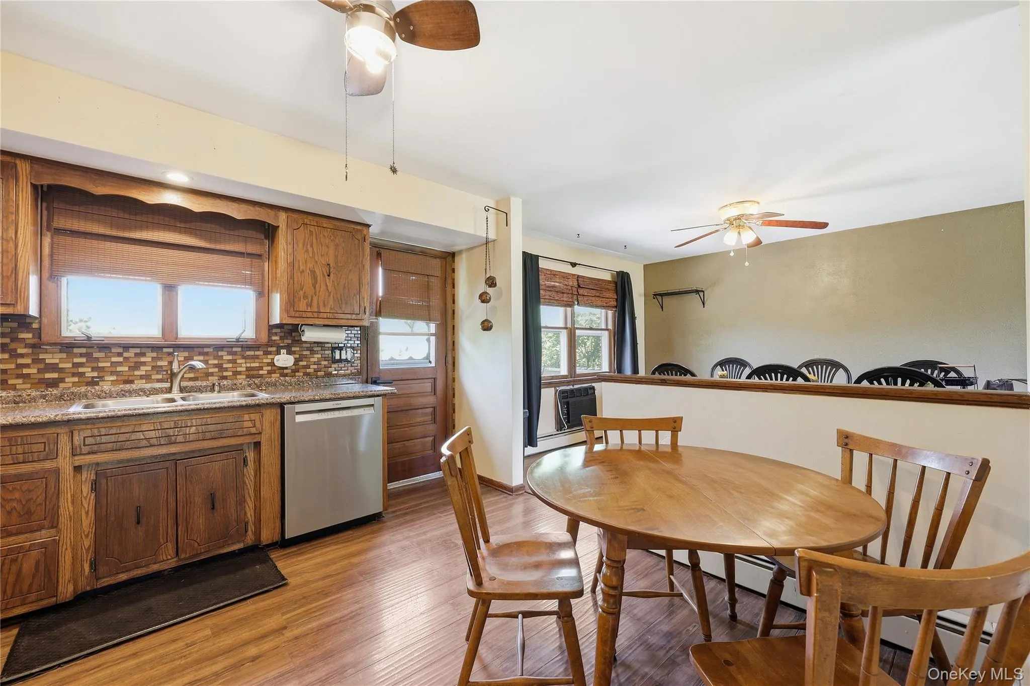 Eat in kitchen Eat in kitchen
