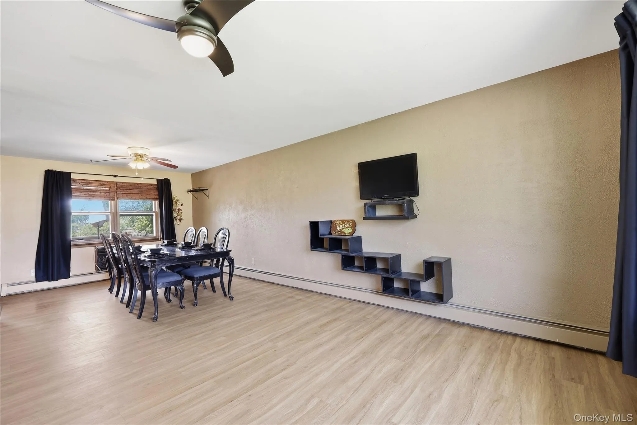 347 Plains Road, Shawangunk, NY, 3 Bedrooms Bedrooms, 7 Rooms Rooms,1 BathroomBathrooms,Residential,For Rent,Plains,0,1006902 347 Plains Road, Shawangunk, NY, 3 Bedrooms Bedrooms, 7 Rooms Rooms,1 BathroomBathrooms,Residential,For Rent,Plains,0,1006902