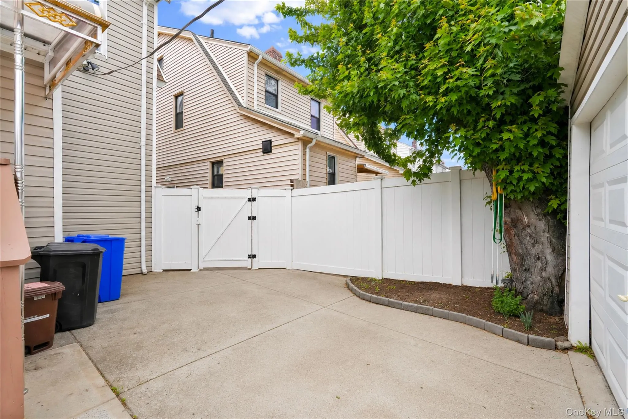18853 120th Road, New York, NY, 4 Bedrooms Bedrooms, 6 Rooms Rooms,2 BathroomsBathrooms,Residential,For Rent,120th,0,1006914 18853 120th Road, New York, NY, 4 Bedrooms Bedrooms, 6 Rooms Rooms,2 BathroomsBathrooms,Residential,For Rent,120th,0,1006914
