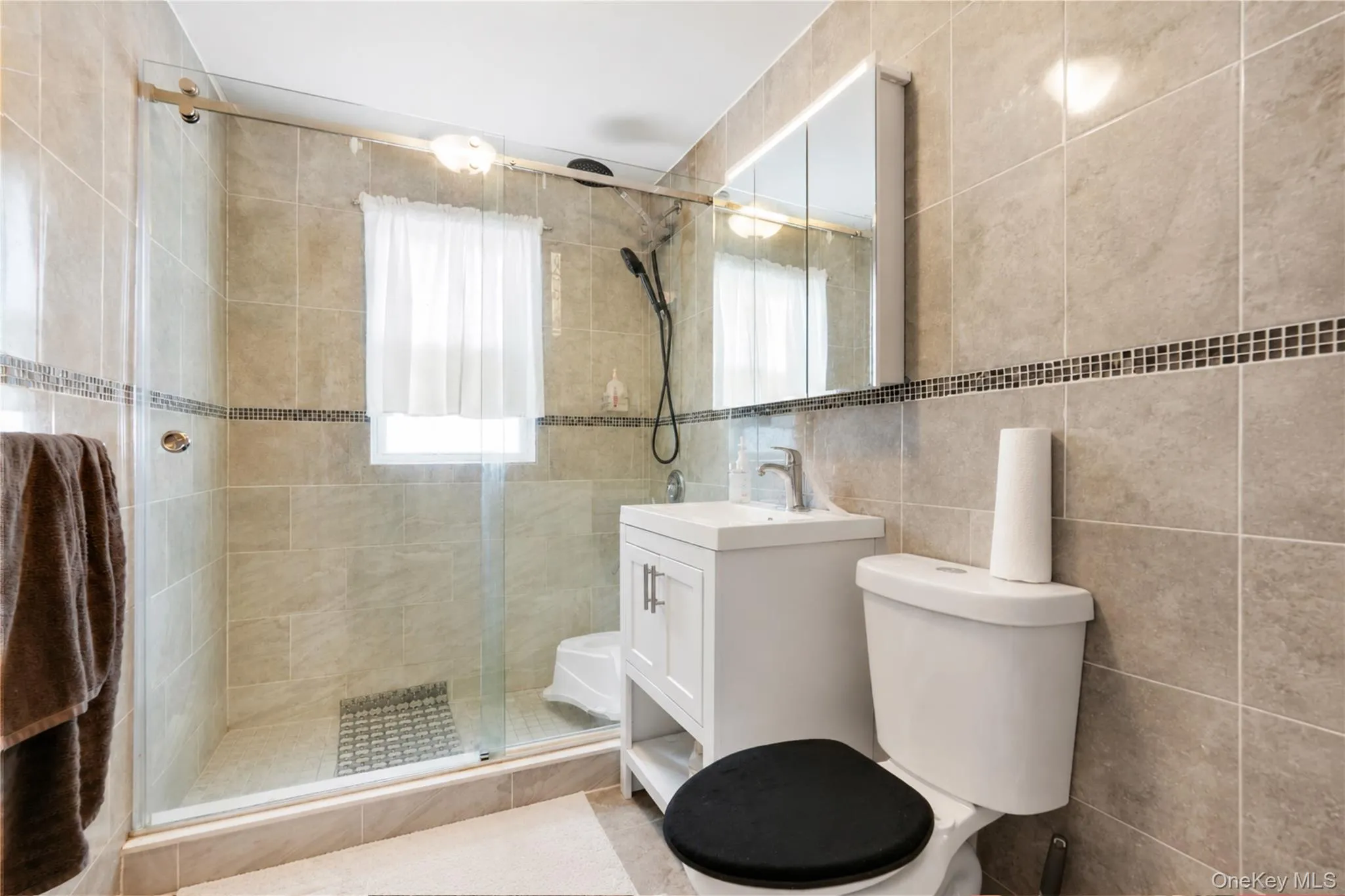 18853 120th Road, New York, NY, 4 Bedrooms Bedrooms, 6 Rooms Rooms,2 BathroomsBathrooms,Residential,For Rent,120th,0,1006914 18853 120th Road, New York, NY, 4 Bedrooms Bedrooms, 6 Rooms Rooms,2 BathroomsBathrooms,Residential,For Rent,120th,0,1006914