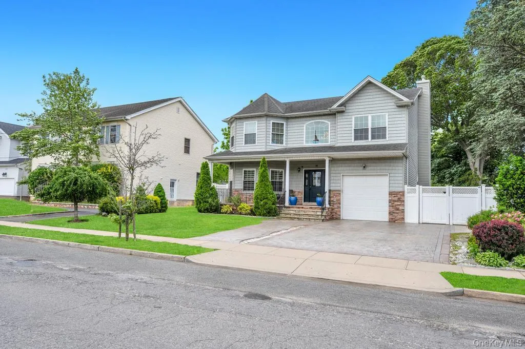 14 Kent Road, Hempstead, NY, 4 Bedrooms Bedrooms, 10 Rooms Rooms,2 BathroomsBathrooms,Residential,For Rent,Kent,0,1006915 14 Kent Road, Hempstead, NY, 4 Bedrooms Bedrooms, 10 Rooms Rooms,2 BathroomsBathrooms,Residential,For Rent,Kent,0,1006915