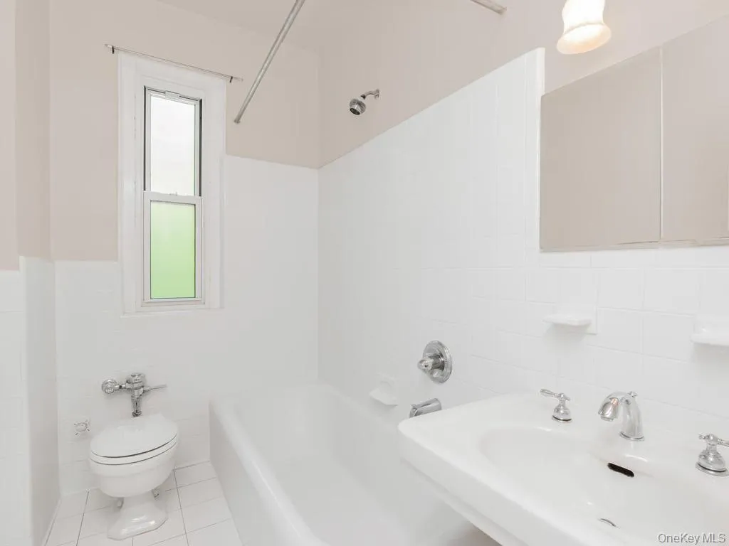 Full bath with soaker tub Full bath with soaker tub