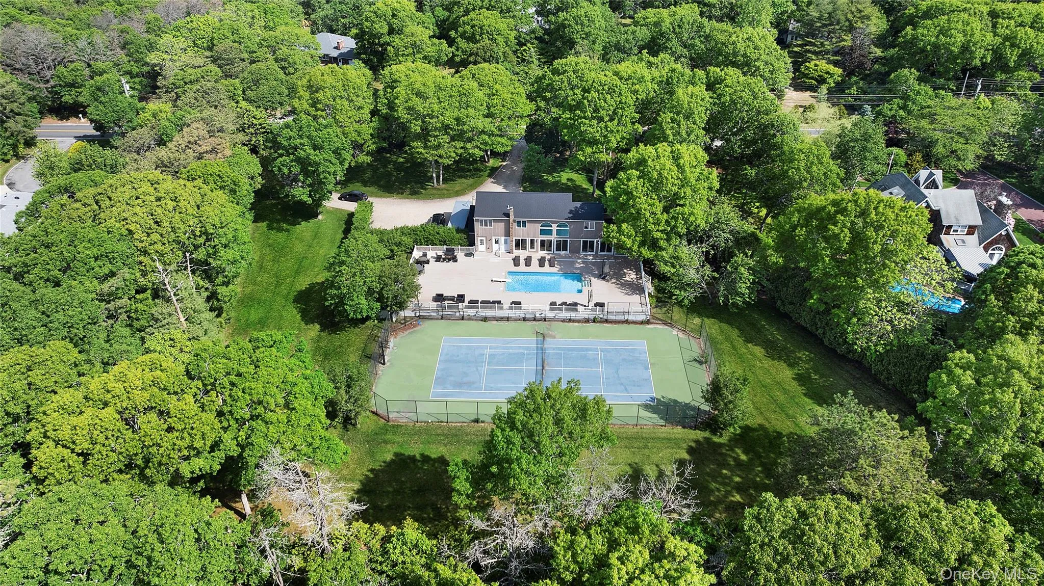133 Old Country Road, Southampton, NY, 5 Bedrooms Bedrooms, 12 Rooms Rooms,5 BathroomsBathrooms,Residential,For Rent,Old Country,0,KEY1006921 133 Old Country Road, Southampton, NY, 5 Bedrooms Bedrooms, 12 Rooms Rooms,5 BathroomsBathrooms,Residential,For Rent,Old Country,0,KEY1006921