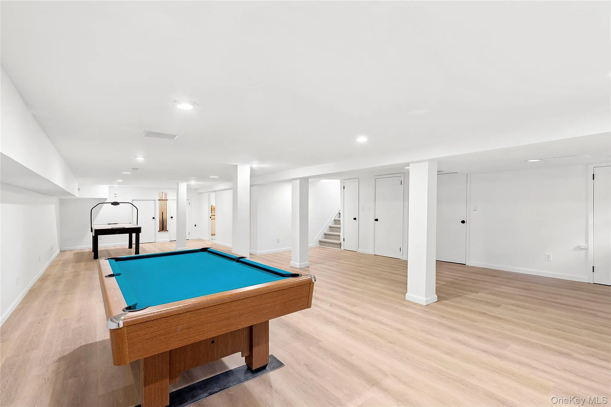133 Old Country Road, Southampton, NY, 5 Bedrooms Bedrooms, 12 Rooms Rooms,5 BathroomsBathrooms,Residential,For Rent,Old Country,0,KEY1006921 133 Old Country Road, Southampton, NY, 5 Bedrooms Bedrooms, 12 Rooms Rooms,5 BathroomsBathrooms,Residential,For Rent,Old Country,0,KEY1006921