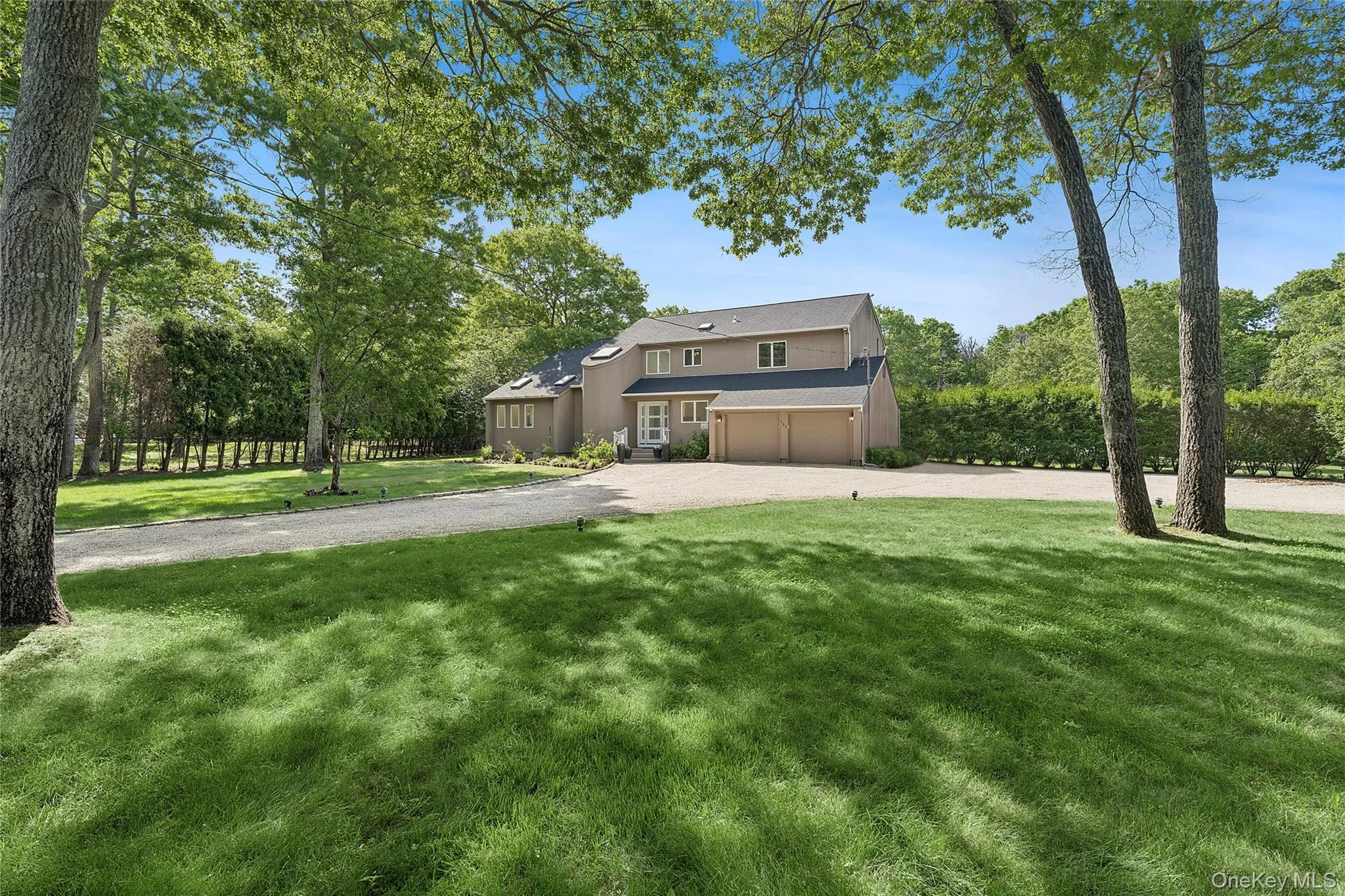 133 Old Country Road, Southampton, NY, 5 Bedrooms Bedrooms, 12 Rooms Rooms,5 BathroomsBathrooms,Residential,For Rent,Old Country,0,KEY1006921 133 Old Country Road, Southampton, NY, 5 Bedrooms Bedrooms, 12 Rooms Rooms,5 BathroomsBathrooms,Residential,For Rent,Old Country,0,KEY1006921