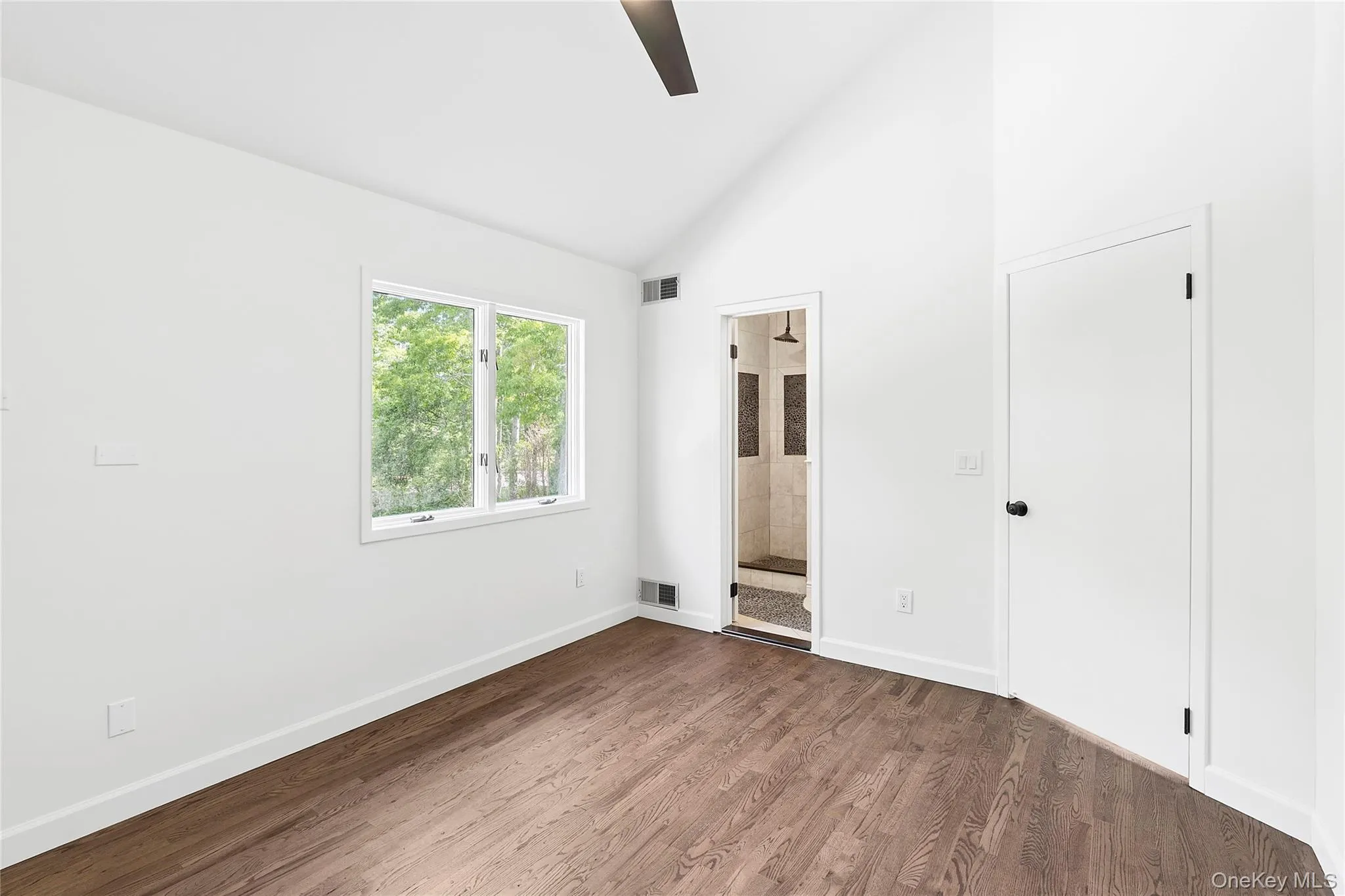 133 Old Country Road, Southampton, NY, 5 Bedrooms Bedrooms, 12 Rooms Rooms,5 BathroomsBathrooms,Residential,For Rent,Old Country,0,KEY1006921 133 Old Country Road, Southampton, NY, 5 Bedrooms Bedrooms, 12 Rooms Rooms,5 BathroomsBathrooms,Residential,For Rent,Old Country,0,KEY1006921