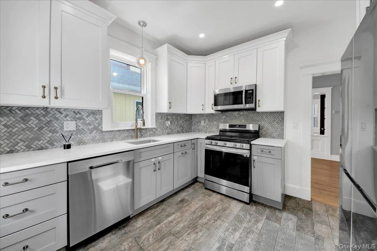 925 Reynolds Street, Peekskill, NY, 3 Bedrooms Bedrooms, 7 Rooms Rooms,1 BathroomBathrooms,Residential,For Rent,Reynolds,0,1006922 925 Reynolds Street, Peekskill, NY, 3 Bedrooms Bedrooms, 7 Rooms Rooms,1 BathroomBathrooms,Residential,For Rent,Reynolds,0,1006922