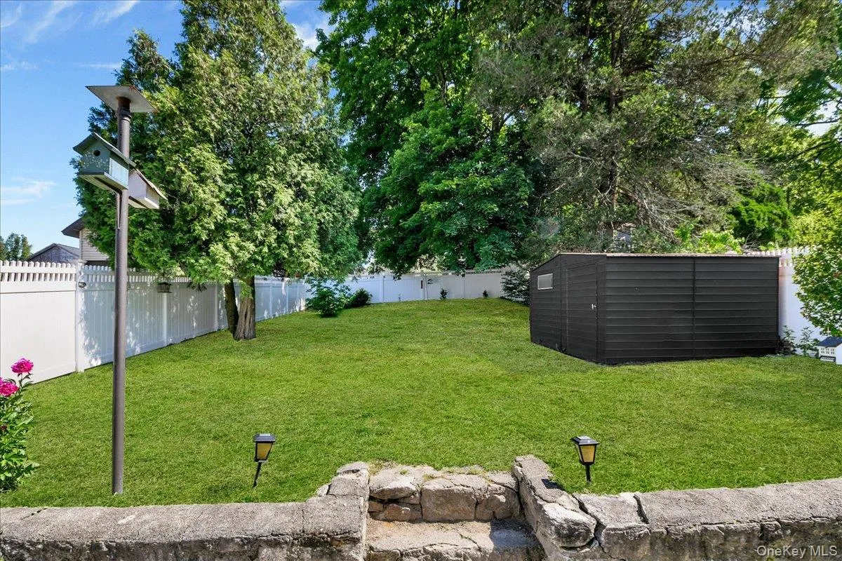 925 Reynolds Street, Peekskill, NY, 3 Bedrooms Bedrooms, 7 Rooms Rooms,1 BathroomBathrooms,Residential,For Rent,Reynolds,0,1006922 925 Reynolds Street, Peekskill, NY, 3 Bedrooms Bedrooms, 7 Rooms Rooms,1 BathroomBathrooms,Residential,For Rent,Reynolds,0,1006922