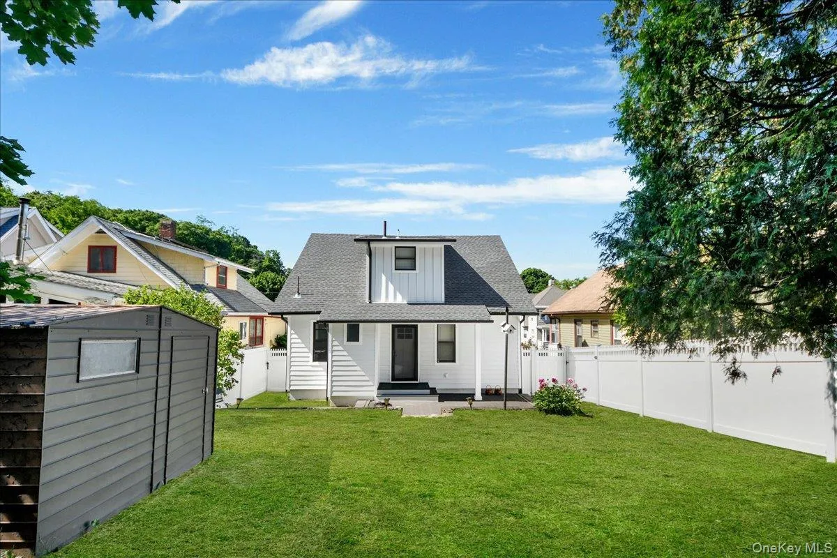925 Reynolds Street, Peekskill, NY, 3 Bedrooms Bedrooms, 7 Rooms Rooms,1 BathroomBathrooms,Residential,For Rent,Reynolds,0,1006922 925 Reynolds Street, Peekskill, NY, 3 Bedrooms Bedrooms, 7 Rooms Rooms,1 BathroomBathrooms,Residential,For Rent,Reynolds,0,1006922