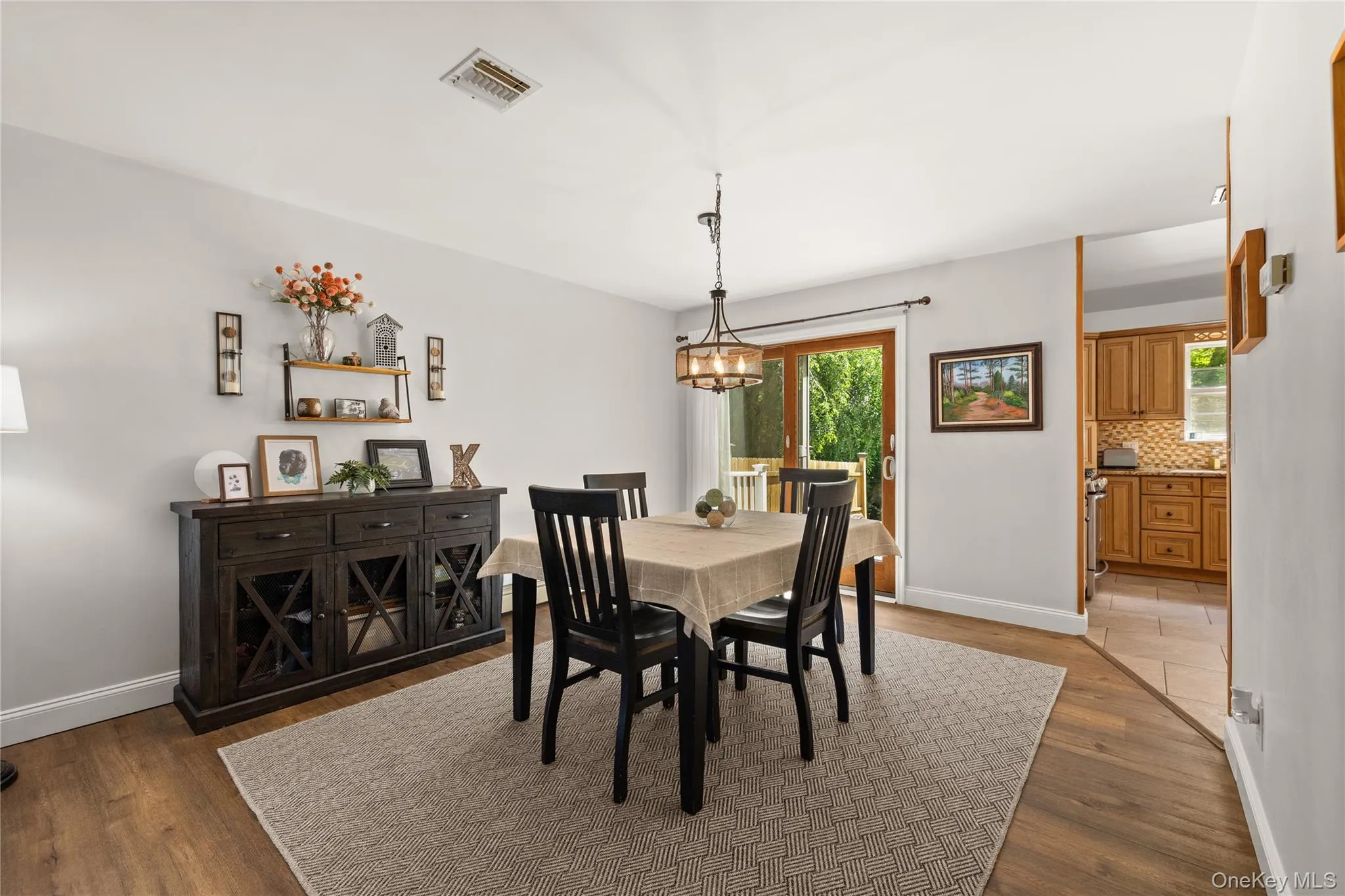 634 Myrtle Avenue, Islip, NY, 4 Bedrooms Bedrooms, 7 Rooms Rooms,2 BathroomsBathrooms,Residential,For Rent,Myrtle,0,1006928 634 Myrtle Avenue, Islip, NY, 4 Bedrooms Bedrooms, 7 Rooms Rooms,2 BathroomsBathrooms,Residential,For Rent,Myrtle,0,1006928
