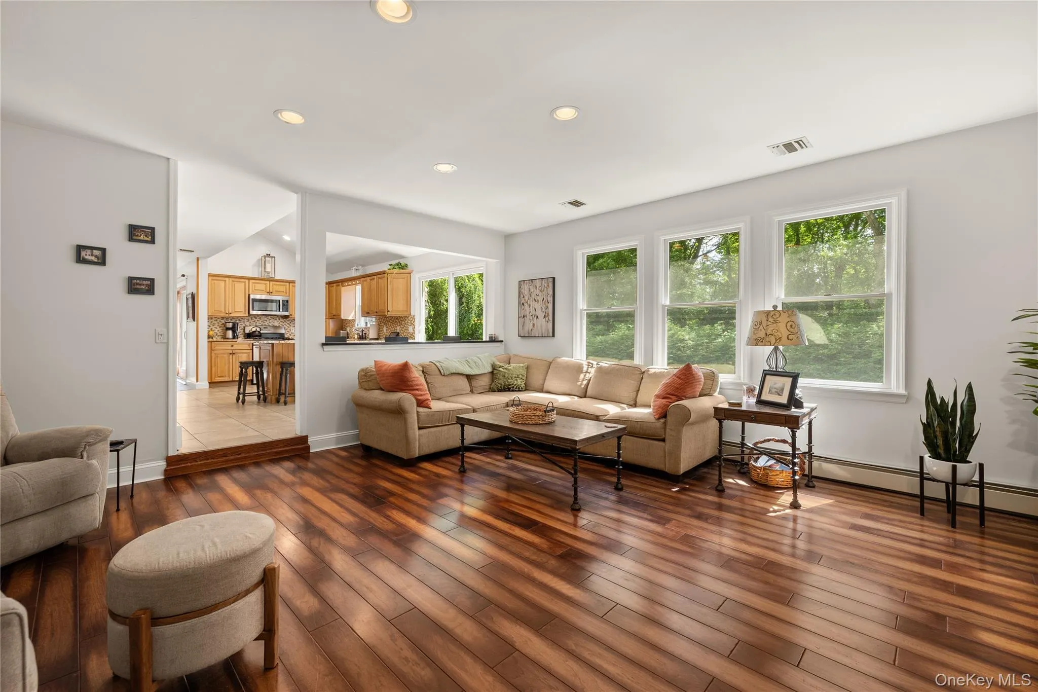 634 Myrtle Avenue, Islip, NY, 4 Bedrooms Bedrooms, 7 Rooms Rooms,2 BathroomsBathrooms,Residential,For Rent,Myrtle,0,1006928 634 Myrtle Avenue, Islip, NY, 4 Bedrooms Bedrooms, 7 Rooms Rooms,2 BathroomsBathrooms,Residential,For Rent,Myrtle,0,1006928