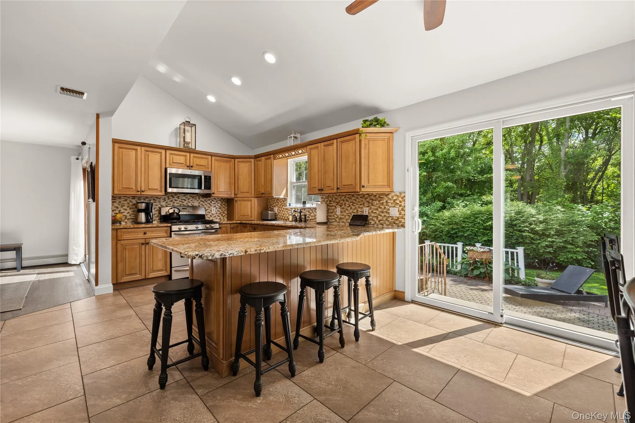 634 Myrtle Avenue, Islip, NY, 4 Bedrooms Bedrooms, 7 Rooms Rooms,2 BathroomsBathrooms,Residential,For Rent,Myrtle,0,1006928 634 Myrtle Avenue, Islip, NY, 4 Bedrooms Bedrooms, 7 Rooms Rooms,2 BathroomsBathrooms,Residential,For Rent,Myrtle,0,1006928