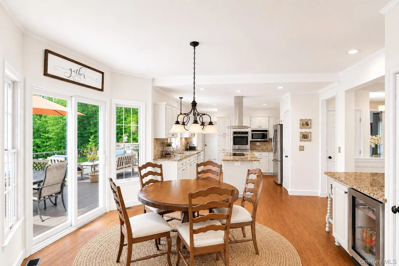 Virtually staged - Walls, trim and cabinets painted white, neutral rug. Virtually staged - Walls, trim and cabinets painted white, neutral rug.