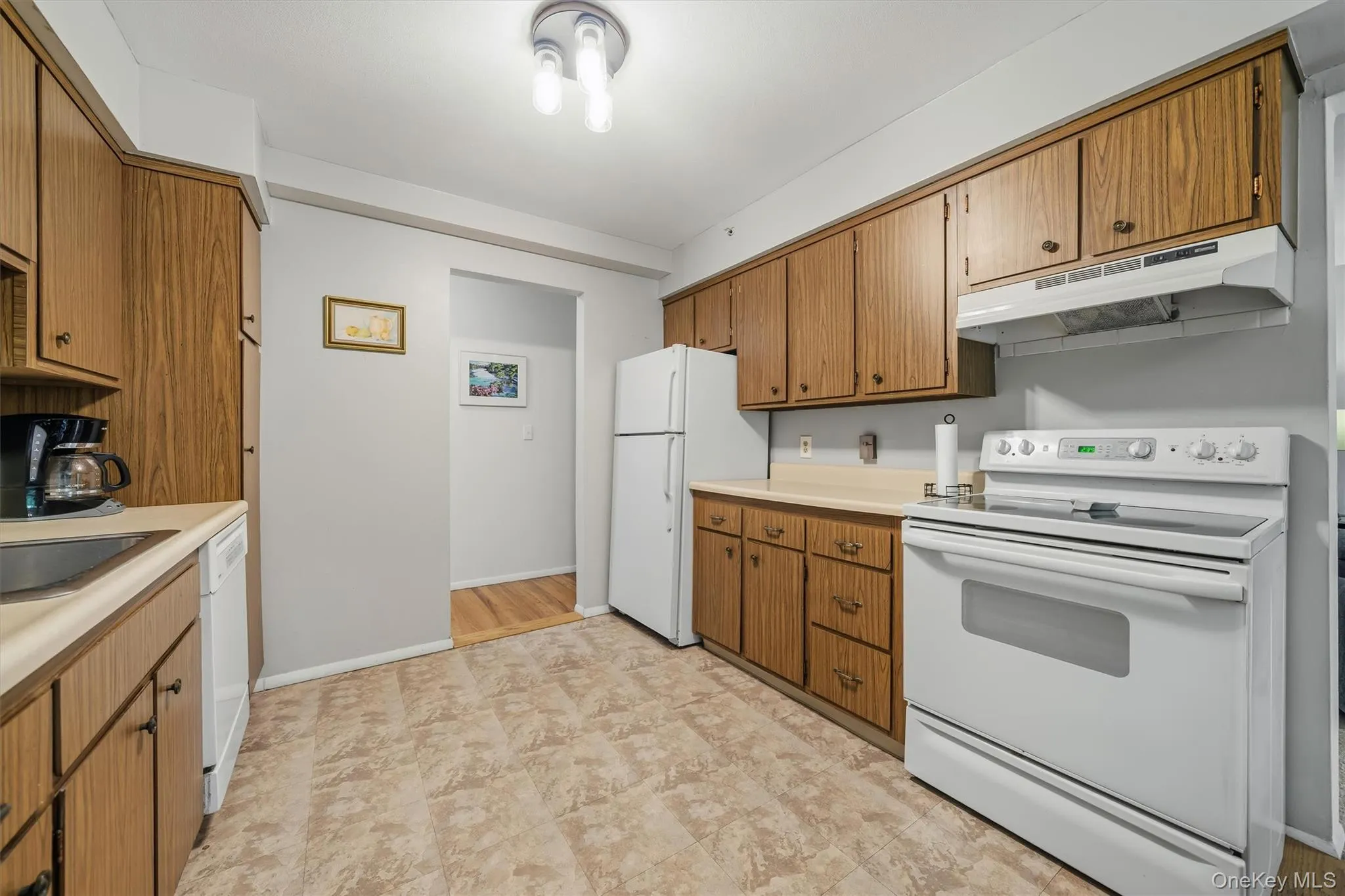 10 Oakwood Terrace, New Windsor, NY, 2 Bedrooms Bedrooms, 5 Rooms Rooms,1 BathroomBathrooms,Residential,For Rent,Oakwood,0,1006931 10 Oakwood Terrace, New Windsor, NY, 2 Bedrooms Bedrooms, 5 Rooms Rooms,1 BathroomBathrooms,Residential,For Rent,Oakwood,0,1006931