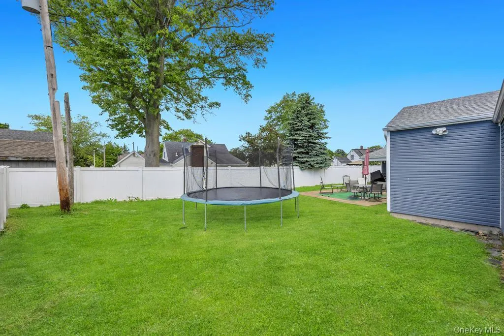 8 Lilac Lane, Hempstead, NY, 3 Bedrooms Bedrooms, 8 Rooms Rooms,1 BathroomBathrooms,Residential,For Rent,Lilac,0,1006932 8 Lilac Lane, Hempstead, NY, 3 Bedrooms Bedrooms, 8 Rooms Rooms,1 BathroomBathrooms,Residential,For Rent,Lilac,0,1006932