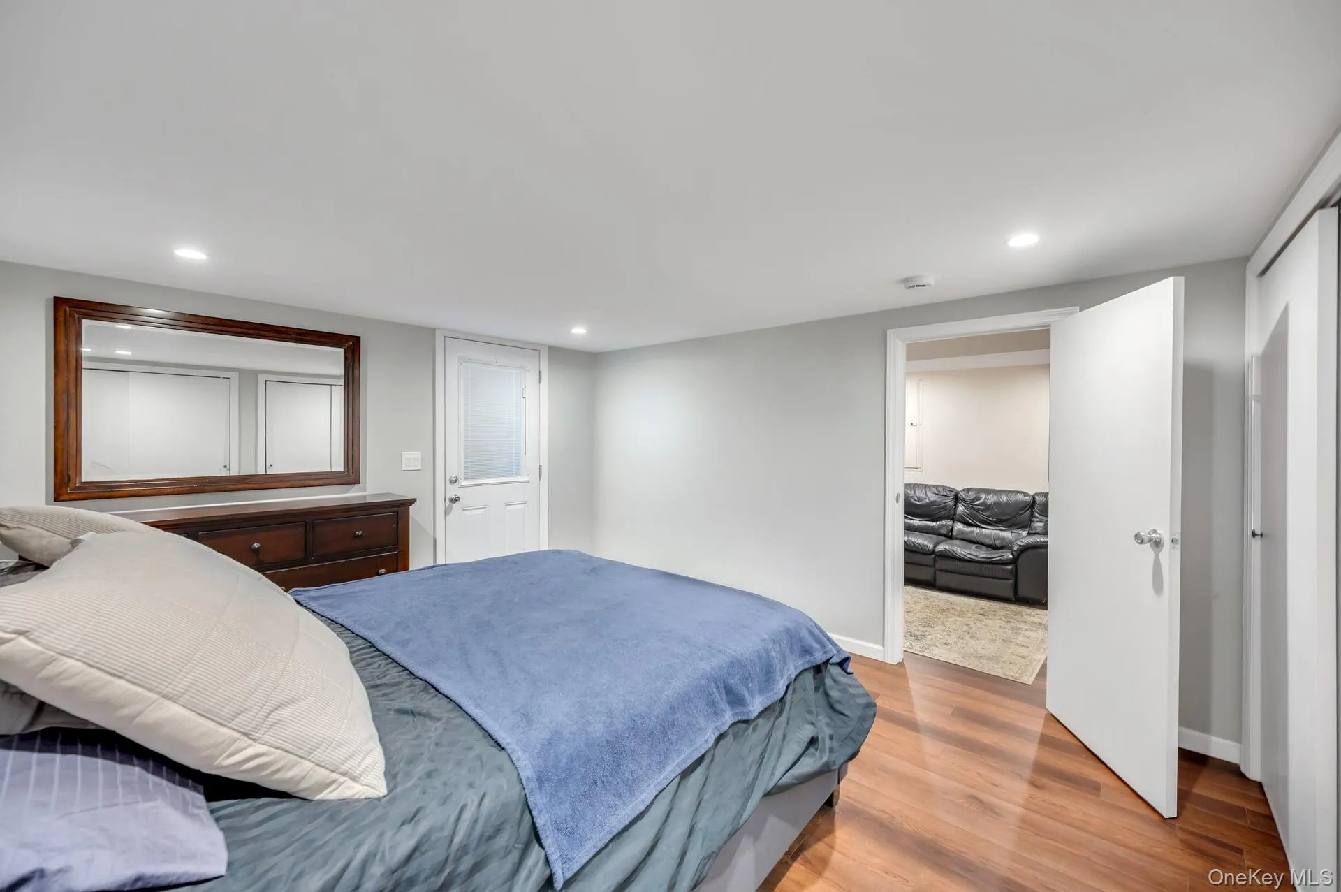 3 Bayberry Drive, Smithtown, NY, 3 Bedrooms Bedrooms, 6 Rooms Rooms,2 BathroomsBathrooms,Residential,For Rent,Bayberry,0,1006934 3 Bayberry Drive, Smithtown, NY, 3 Bedrooms Bedrooms, 6 Rooms Rooms,2 BathroomsBathrooms,Residential,For Rent,Bayberry,0,1006934