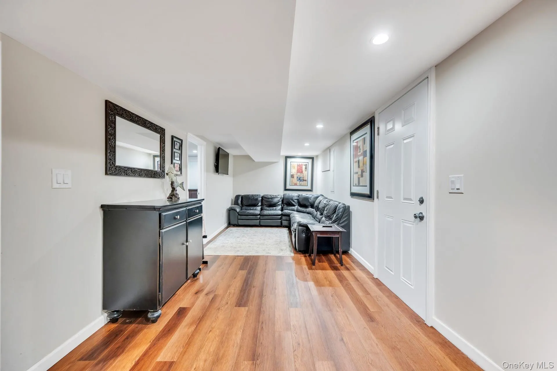 3 Bayberry Drive, Smithtown, NY, 3 Bedrooms Bedrooms, 6 Rooms Rooms,2 BathroomsBathrooms,Residential,For Rent,Bayberry,0,1006934 3 Bayberry Drive, Smithtown, NY, 3 Bedrooms Bedrooms, 6 Rooms Rooms,2 BathroomsBathrooms,Residential,For Rent,Bayberry,0,1006934