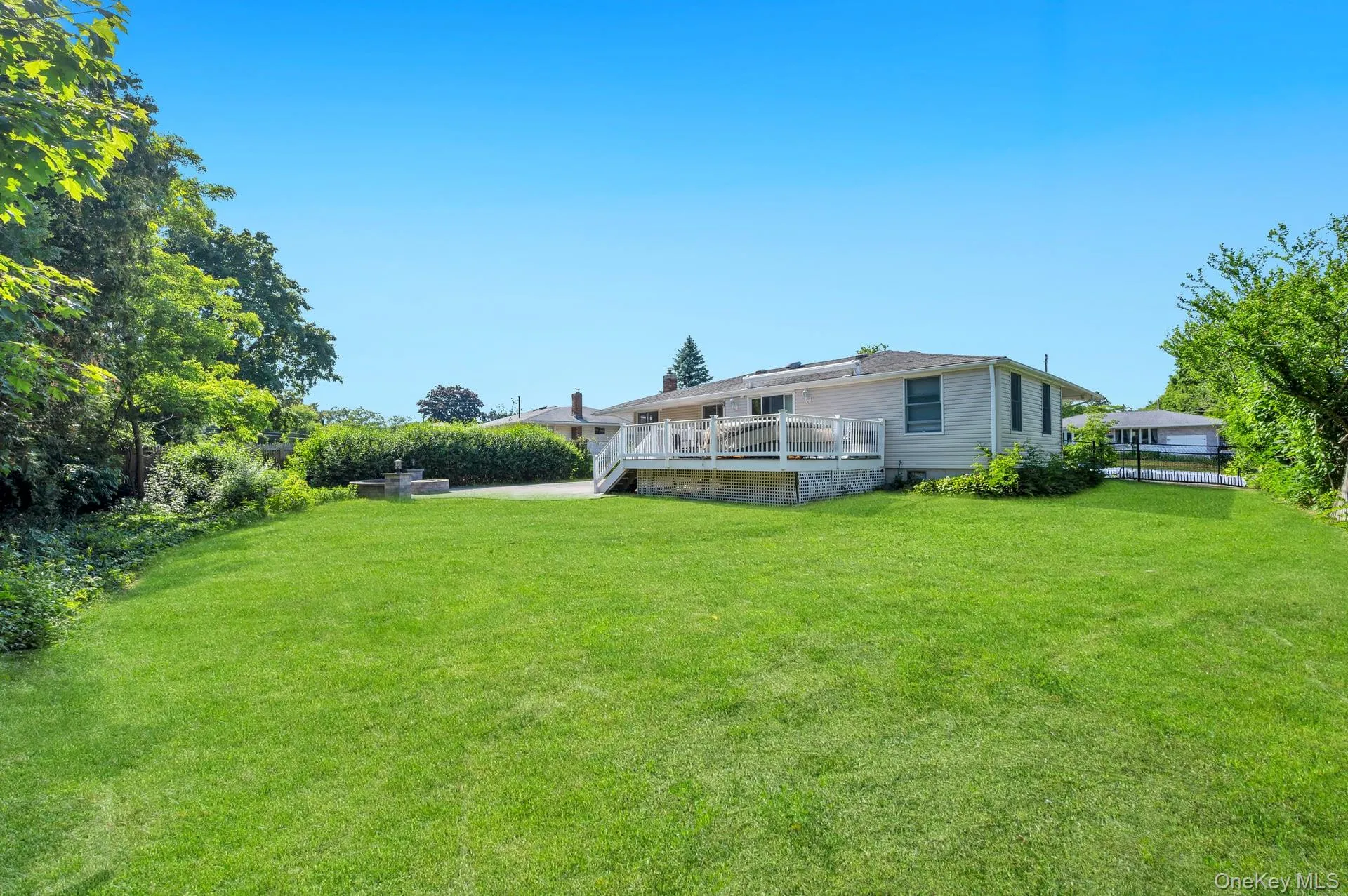3 Bayberry Drive, Smithtown, NY, 3 Bedrooms Bedrooms, 6 Rooms Rooms,2 BathroomsBathrooms,Residential,For Rent,Bayberry,0,1006934 3 Bayberry Drive, Smithtown, NY, 3 Bedrooms Bedrooms, 6 Rooms Rooms,2 BathroomsBathrooms,Residential,For Rent,Bayberry,0,1006934