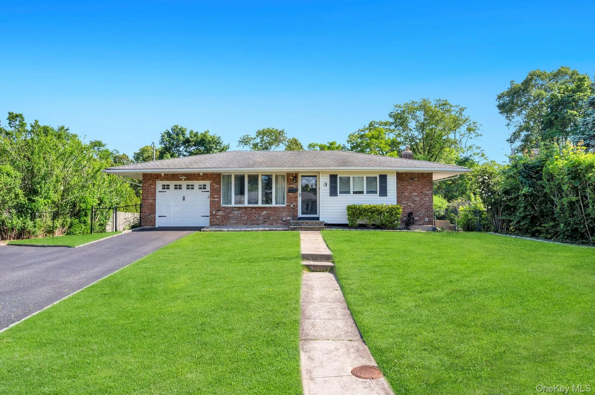 3 Bayberry Drive, Smithtown, NY, 3 Bedrooms Bedrooms, 6 Rooms Rooms,2 BathroomsBathrooms,Residential,For Rent,Bayberry,0,1006934 3 Bayberry Drive, Smithtown, NY, 3 Bedrooms Bedrooms, 6 Rooms Rooms,2 BathroomsBathrooms,Residential,For Rent,Bayberry,0,1006934