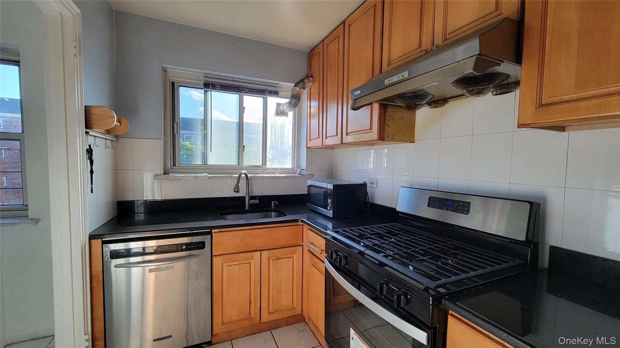 66-10 111 Street, New York, NY, 2 Bedrooms Bedrooms, 5 Rooms Rooms,1 BathroomBathrooms,Residential,For Rent,111,0,1006939 66-10 111 Street, New York, NY, 2 Bedrooms Bedrooms, 5 Rooms Rooms,1 BathroomBathrooms,Residential,For Rent,111,0,1006939