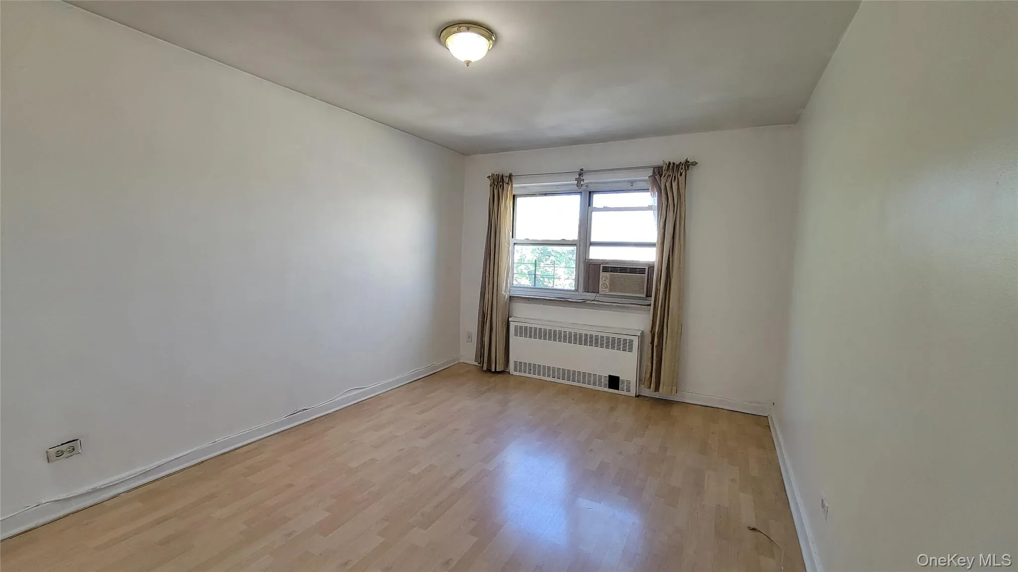 66-10 111 Street, New York, NY, 2 Bedrooms Bedrooms, 5 Rooms Rooms,1 BathroomBathrooms,Residential,For Rent,111,0,1006939 66-10 111 Street, New York, NY, 2 Bedrooms Bedrooms, 5 Rooms Rooms,1 BathroomBathrooms,Residential,For Rent,111,0,1006939