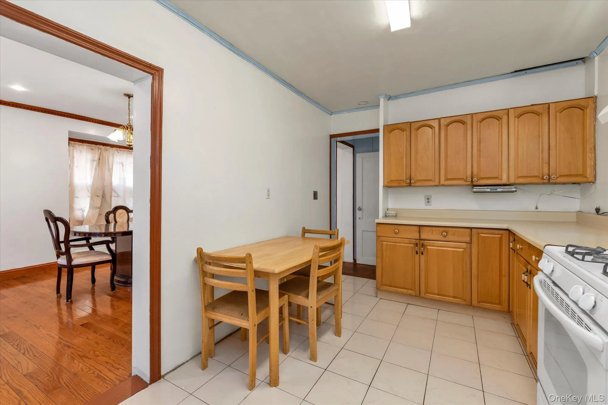 Eat in Kitchen Eat in Kitchen