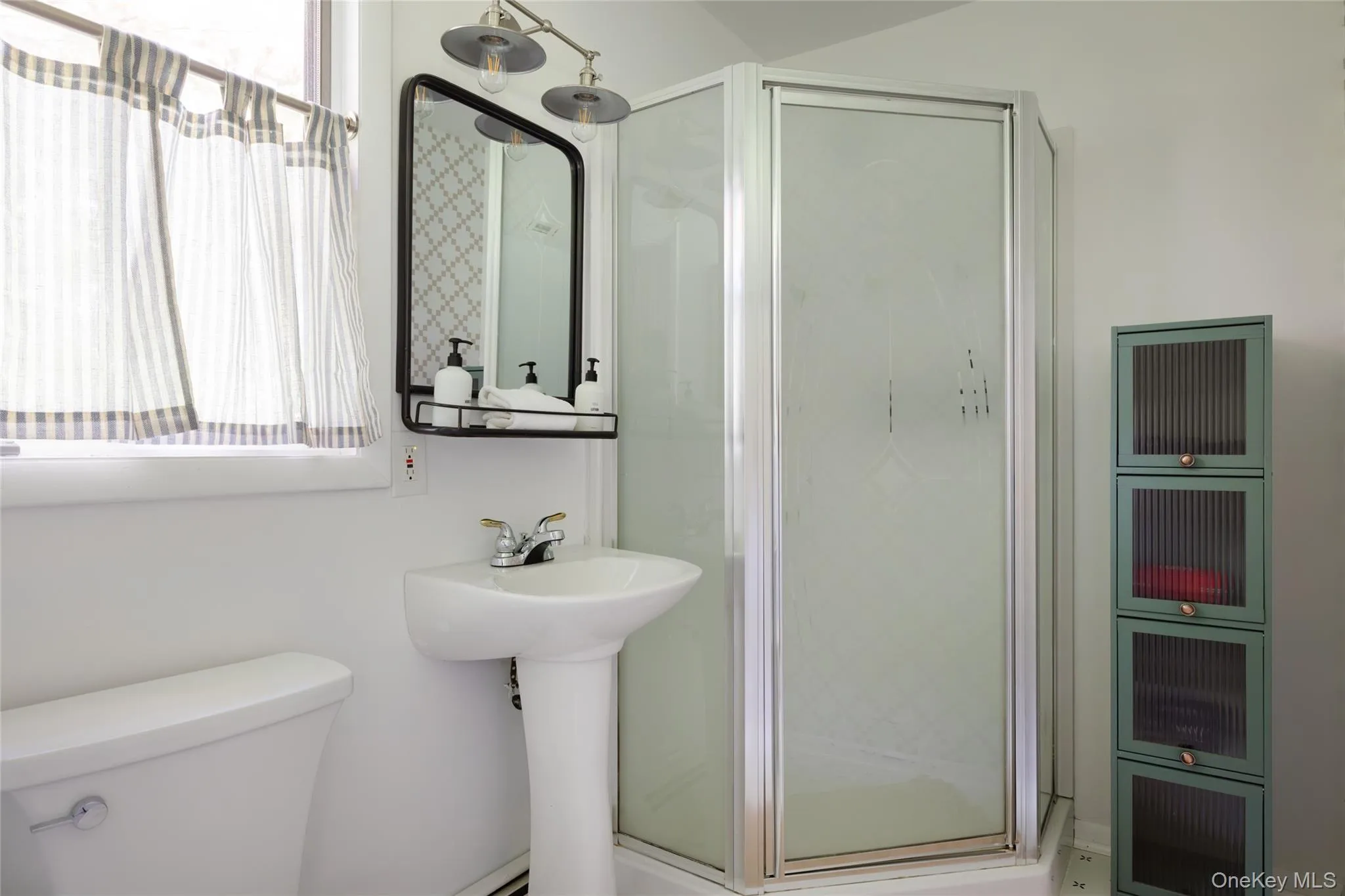 95 2nd Avenue, Tusten, NY, 3 Bedrooms Bedrooms, 7 Rooms Rooms,2 BathroomsBathrooms,Residential,For Rent,2nd,0,1006946 95 2nd Avenue, Tusten, NY, 3 Bedrooms Bedrooms, 7 Rooms Rooms,2 BathroomsBathrooms,Residential,For Rent,2nd,0,1006946