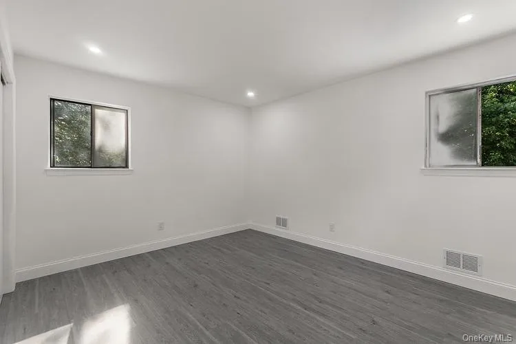 31 Amarillo Drive, Clarkstown, NY, 4 Bedrooms Bedrooms, 10 Rooms Rooms,3 BathroomsBathrooms,Residential,For Rent,Amarillo,0,1006947 31 Amarillo Drive, Clarkstown, NY, 4 Bedrooms Bedrooms, 10 Rooms Rooms,3 BathroomsBathrooms,Residential,For Rent,Amarillo,0,1006947