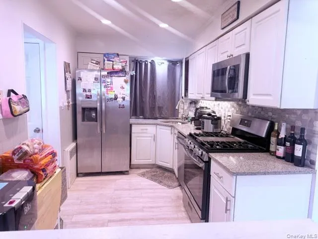 2360 Milburn Avenue, Hempstead, NY, 4 Bedrooms Bedrooms, 9 Rooms Rooms,2 BathroomsBathrooms,Residential,For Rent,Milburn,0,1006952 2360 Milburn Avenue, Hempstead, NY, 4 Bedrooms Bedrooms, 9 Rooms Rooms,2 BathroomsBathrooms,Residential,For Rent,Milburn,0,1006952