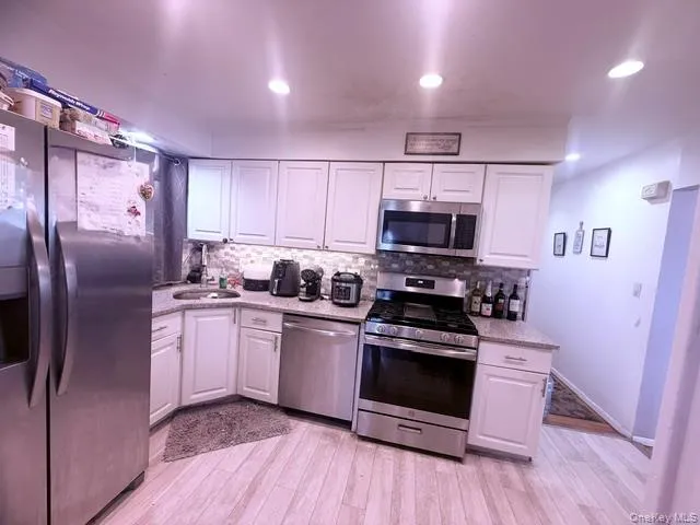 2360 Milburn Avenue, Hempstead, NY, 4 Bedrooms Bedrooms, 9 Rooms Rooms,2 BathroomsBathrooms,Residential,For Rent,Milburn,0,1006952 2360 Milburn Avenue, Hempstead, NY, 4 Bedrooms Bedrooms, 9 Rooms Rooms,2 BathroomsBathrooms,Residential,For Rent,Milburn,0,1006952