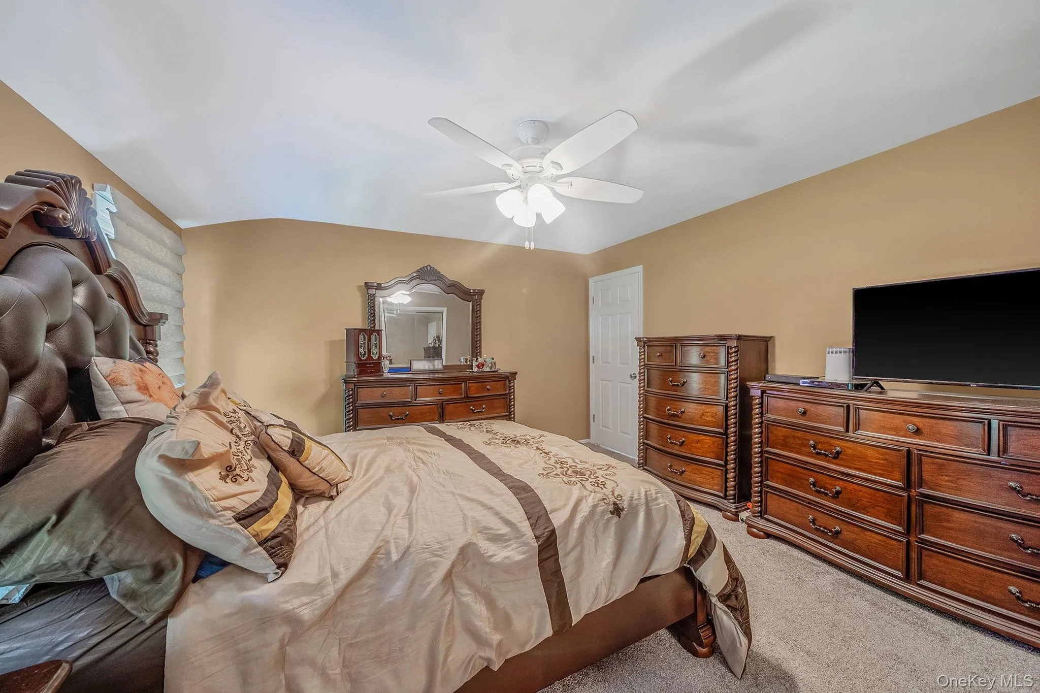 118 Ledgewood Drive, Smithtown, NY, 4 Bedrooms Bedrooms, 9 Rooms Rooms,2 BathroomsBathrooms,Residential,For Rent,Ledgewood,0,1006953 118 Ledgewood Drive, Smithtown, NY, 4 Bedrooms Bedrooms, 9 Rooms Rooms,2 BathroomsBathrooms,Residential,For Rent,Ledgewood,0,1006953