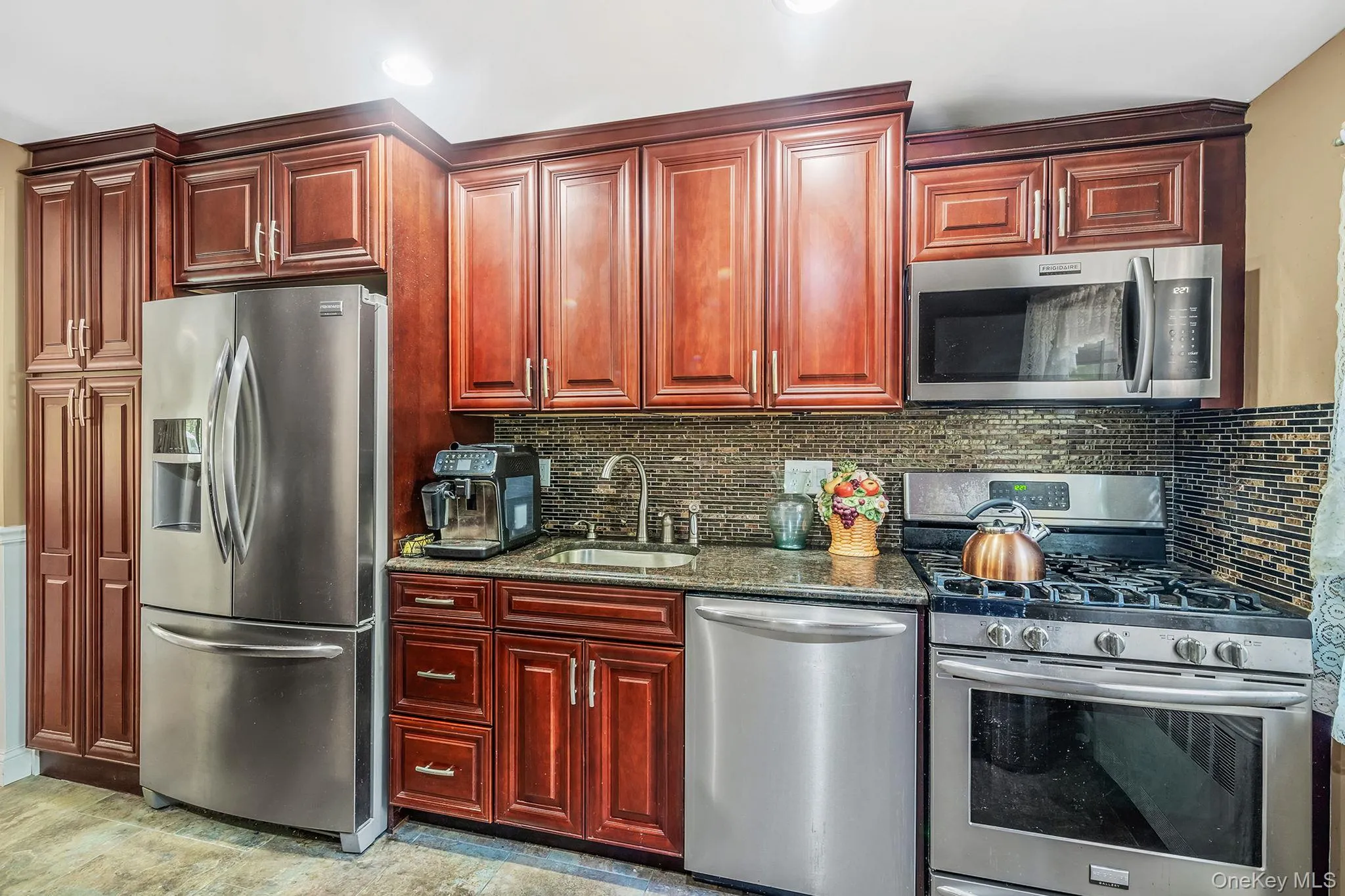 118 Ledgewood Drive, Smithtown, NY, 4 Bedrooms Bedrooms, 9 Rooms Rooms,2 BathroomsBathrooms,Residential,For Rent,Ledgewood,0,1006953 118 Ledgewood Drive, Smithtown, NY, 4 Bedrooms Bedrooms, 9 Rooms Rooms,2 BathroomsBathrooms,Residential,For Rent,Ledgewood,0,1006953