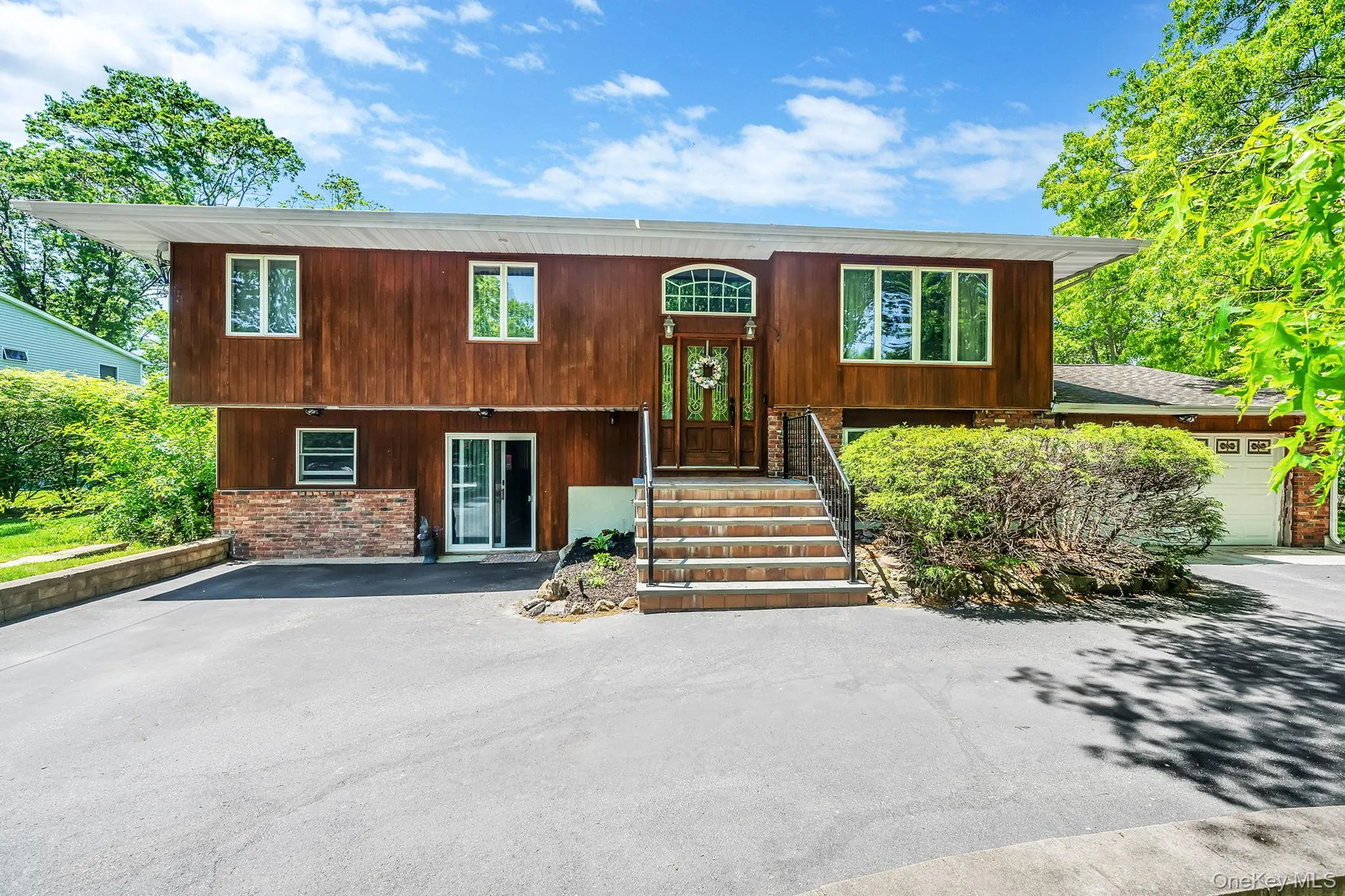 118 Ledgewood Drive, Smithtown, NY, 4 Bedrooms Bedrooms, 9 Rooms Rooms,2 BathroomsBathrooms,Residential,For Rent,Ledgewood,0,1006953 118 Ledgewood Drive, Smithtown, NY, 4 Bedrooms Bedrooms, 9 Rooms Rooms,2 BathroomsBathrooms,Residential,For Rent,Ledgewood,0,1006953