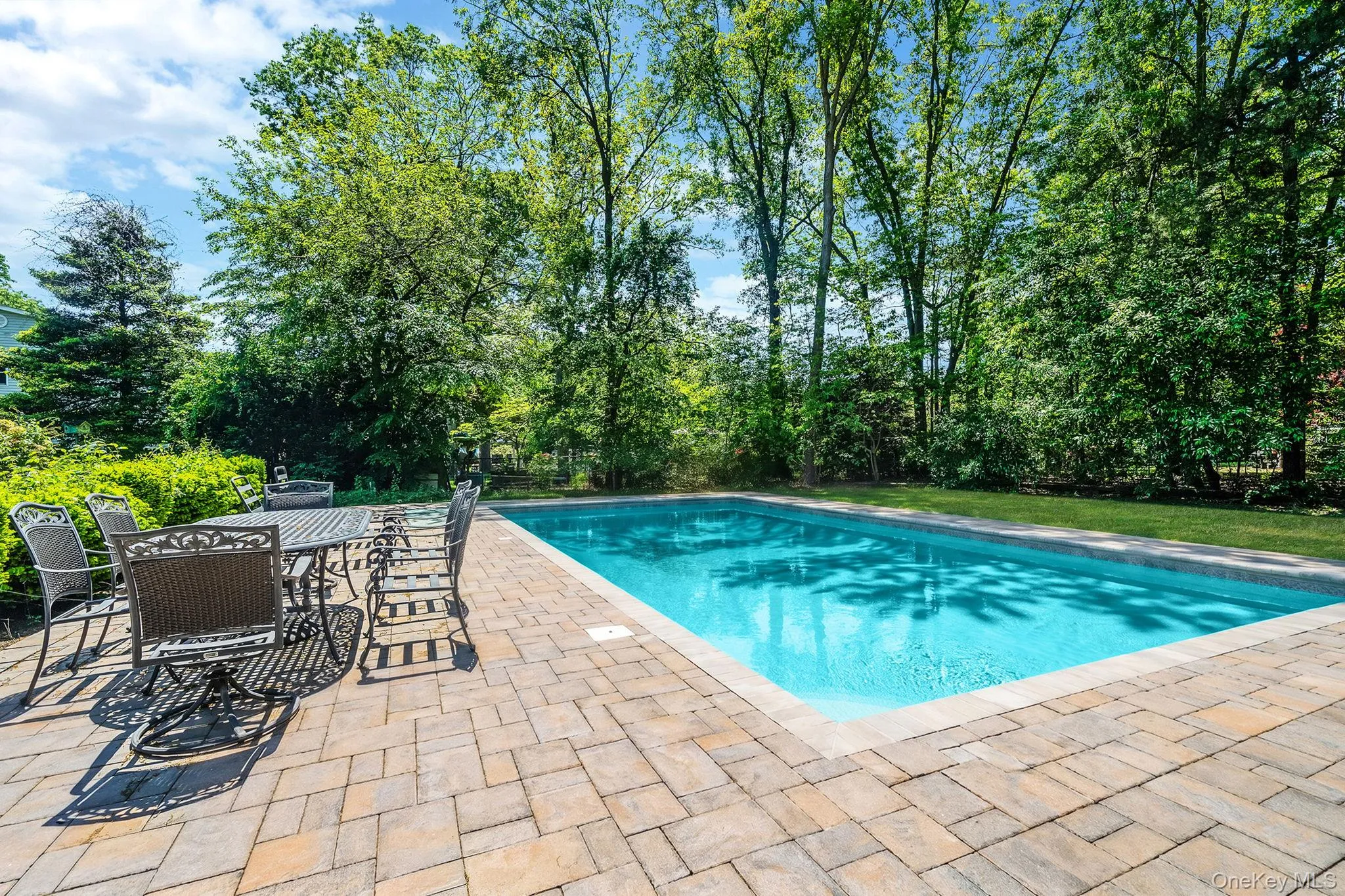 118 Ledgewood Drive, Smithtown, NY, 4 Bedrooms Bedrooms, 9 Rooms Rooms,2 BathroomsBathrooms,Residential,For Rent,Ledgewood,0,1006953 118 Ledgewood Drive, Smithtown, NY, 4 Bedrooms Bedrooms, 9 Rooms Rooms,2 BathroomsBathrooms,Residential,For Rent,Ledgewood,0,1006953