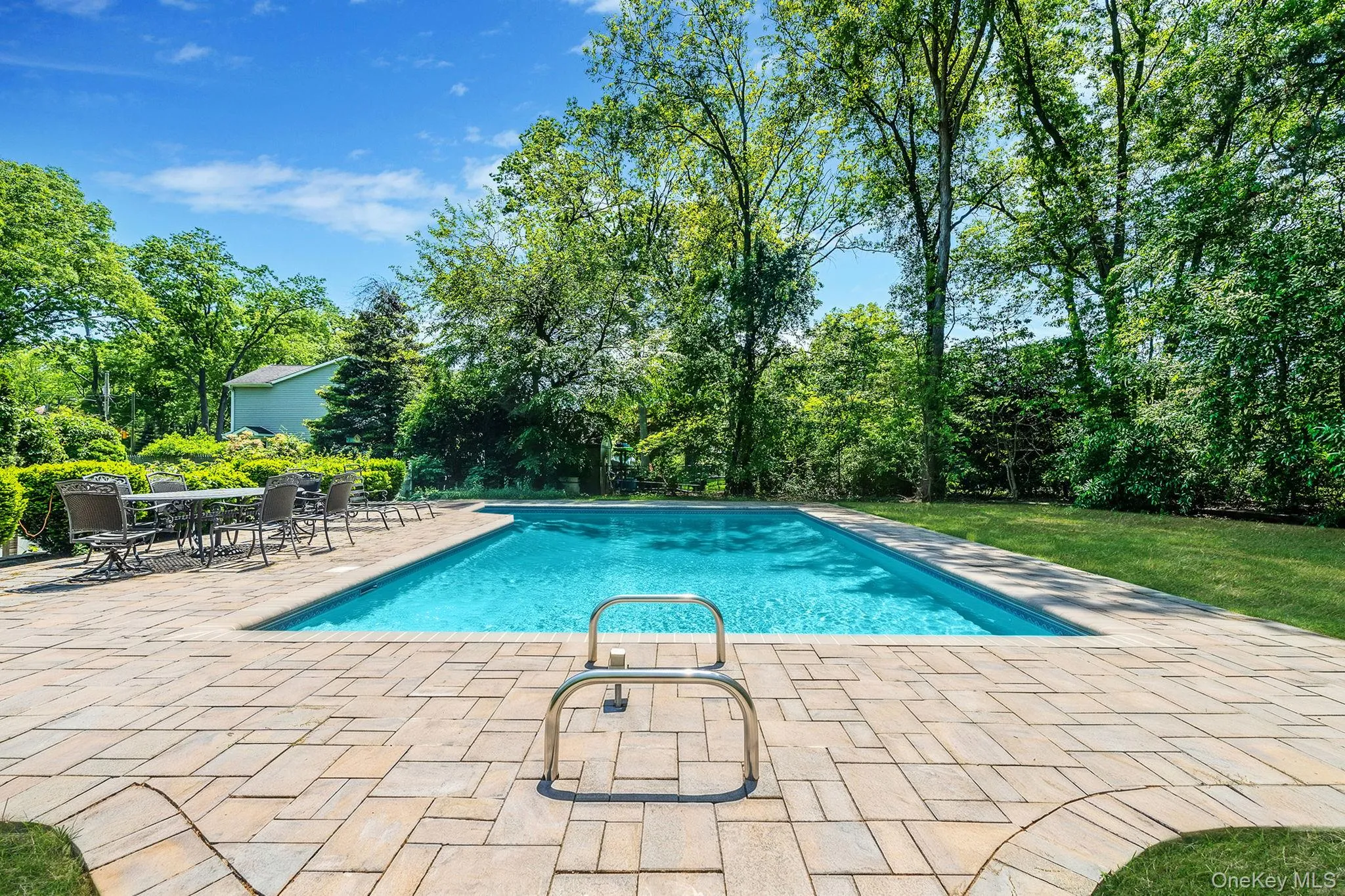 118 Ledgewood Drive, Smithtown, NY, 4 Bedrooms Bedrooms, 9 Rooms Rooms,2 BathroomsBathrooms,Residential,For Rent,Ledgewood,0,1006953 118 Ledgewood Drive, Smithtown, NY, 4 Bedrooms Bedrooms, 9 Rooms Rooms,2 BathroomsBathrooms,Residential,For Rent,Ledgewood,0,1006953