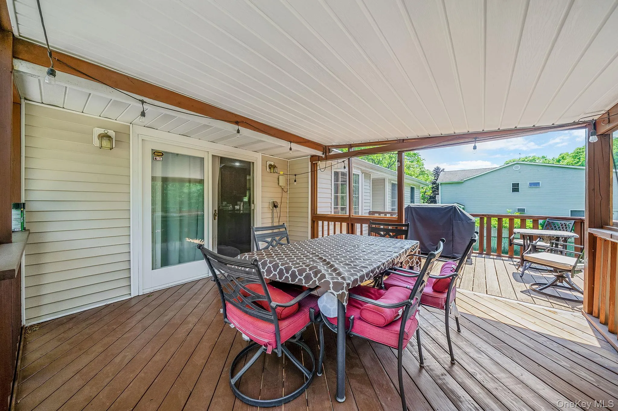118 Ledgewood Drive, Smithtown, NY, 4 Bedrooms Bedrooms, 9 Rooms Rooms,2 BathroomsBathrooms,Residential,For Rent,Ledgewood,0,1006953 118 Ledgewood Drive, Smithtown, NY, 4 Bedrooms Bedrooms, 9 Rooms Rooms,2 BathroomsBathrooms,Residential,For Rent,Ledgewood,0,1006953
