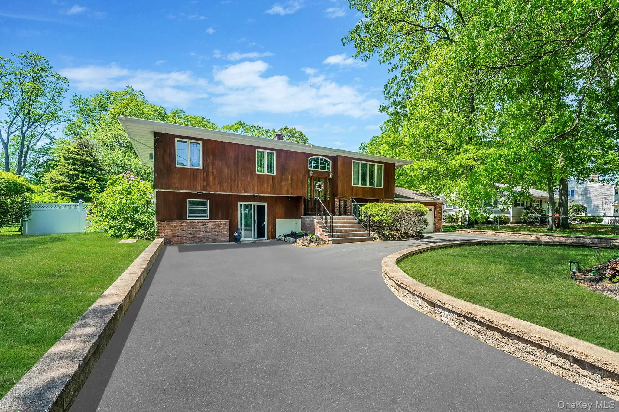 118 Ledgewood Drive, Smithtown, NY, 4 Bedrooms Bedrooms, 9 Rooms Rooms,2 BathroomsBathrooms,Residential,For Rent,Ledgewood,0,1006953 118 Ledgewood Drive, Smithtown, NY, 4 Bedrooms Bedrooms, 9 Rooms Rooms,2 BathroomsBathrooms,Residential,For Rent,Ledgewood,0,1006953