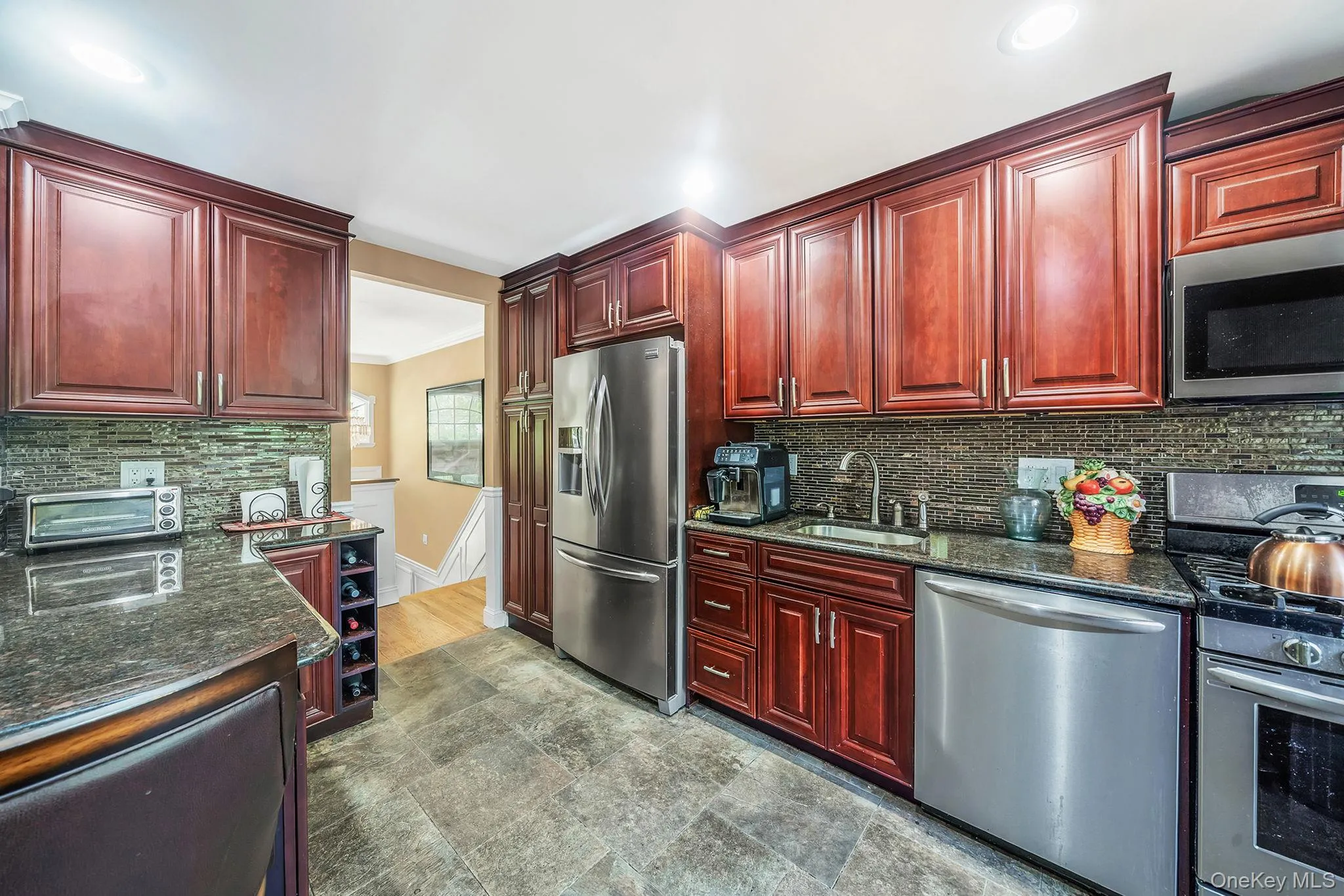 118 Ledgewood Drive, Smithtown, NY, 4 Bedrooms Bedrooms, 9 Rooms Rooms,2 BathroomsBathrooms,Residential,For Rent,Ledgewood,0,1006953 118 Ledgewood Drive, Smithtown, NY, 4 Bedrooms Bedrooms, 9 Rooms Rooms,2 BathroomsBathrooms,Residential,For Rent,Ledgewood,0,1006953