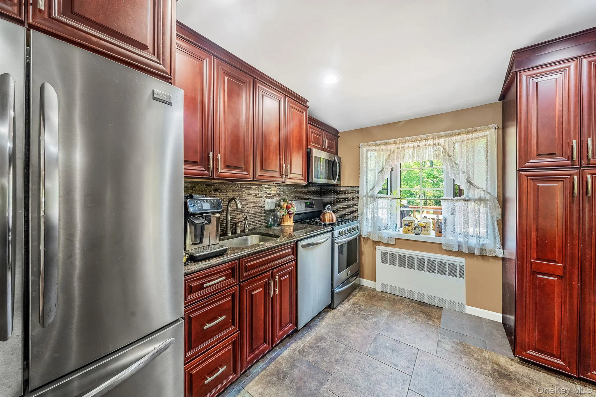 118 Ledgewood Drive, Smithtown, NY, 4 Bedrooms Bedrooms, 9 Rooms Rooms,2 BathroomsBathrooms,Residential,For Rent,Ledgewood,0,1006953 118 Ledgewood Drive, Smithtown, NY, 4 Bedrooms Bedrooms, 9 Rooms Rooms,2 BathroomsBathrooms,Residential,For Rent,Ledgewood,0,1006953